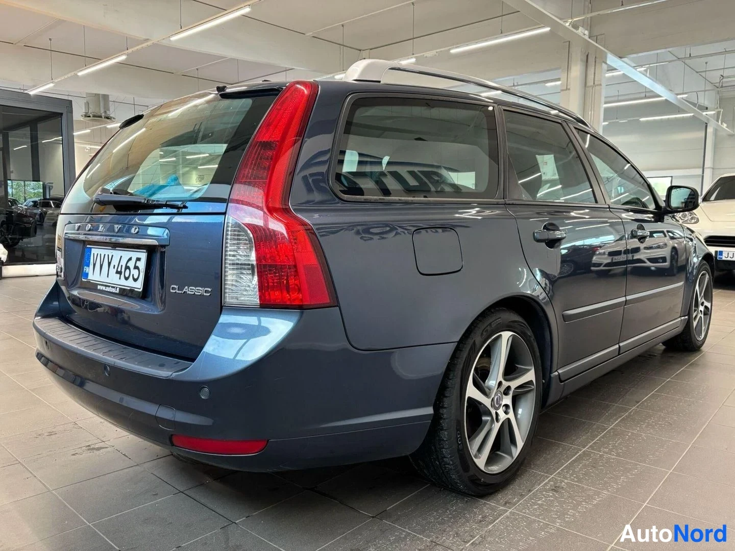 Sininen Volvo V50 2012, takaviisto, kuva 5