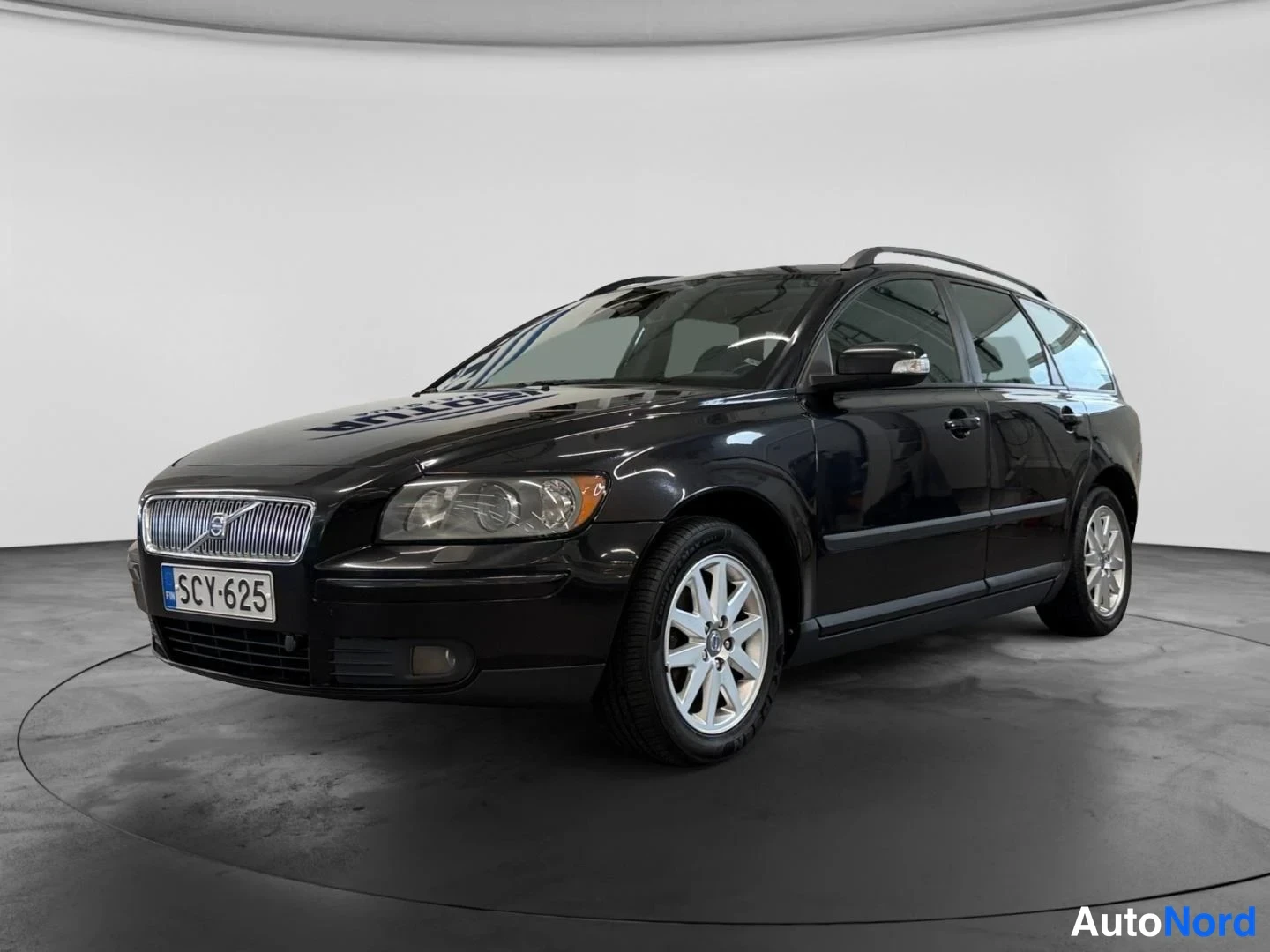 Volvo V50 2,0 Kinetic 145 hv 2007