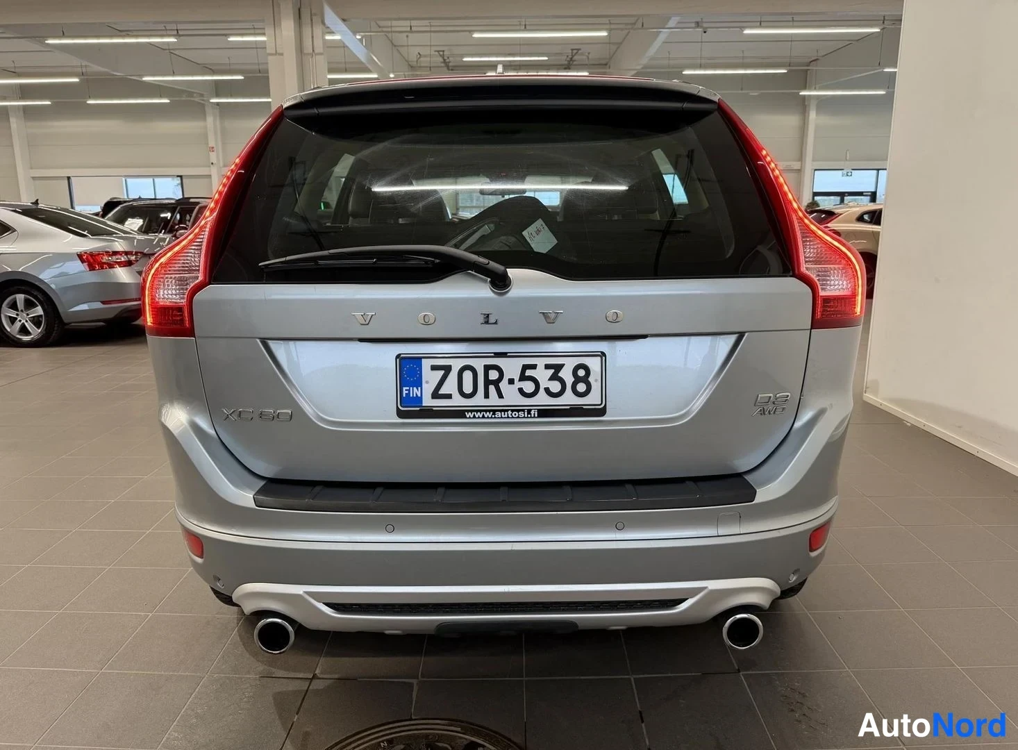 Hopea Volvo XC60 2012, takaa, kuva 7