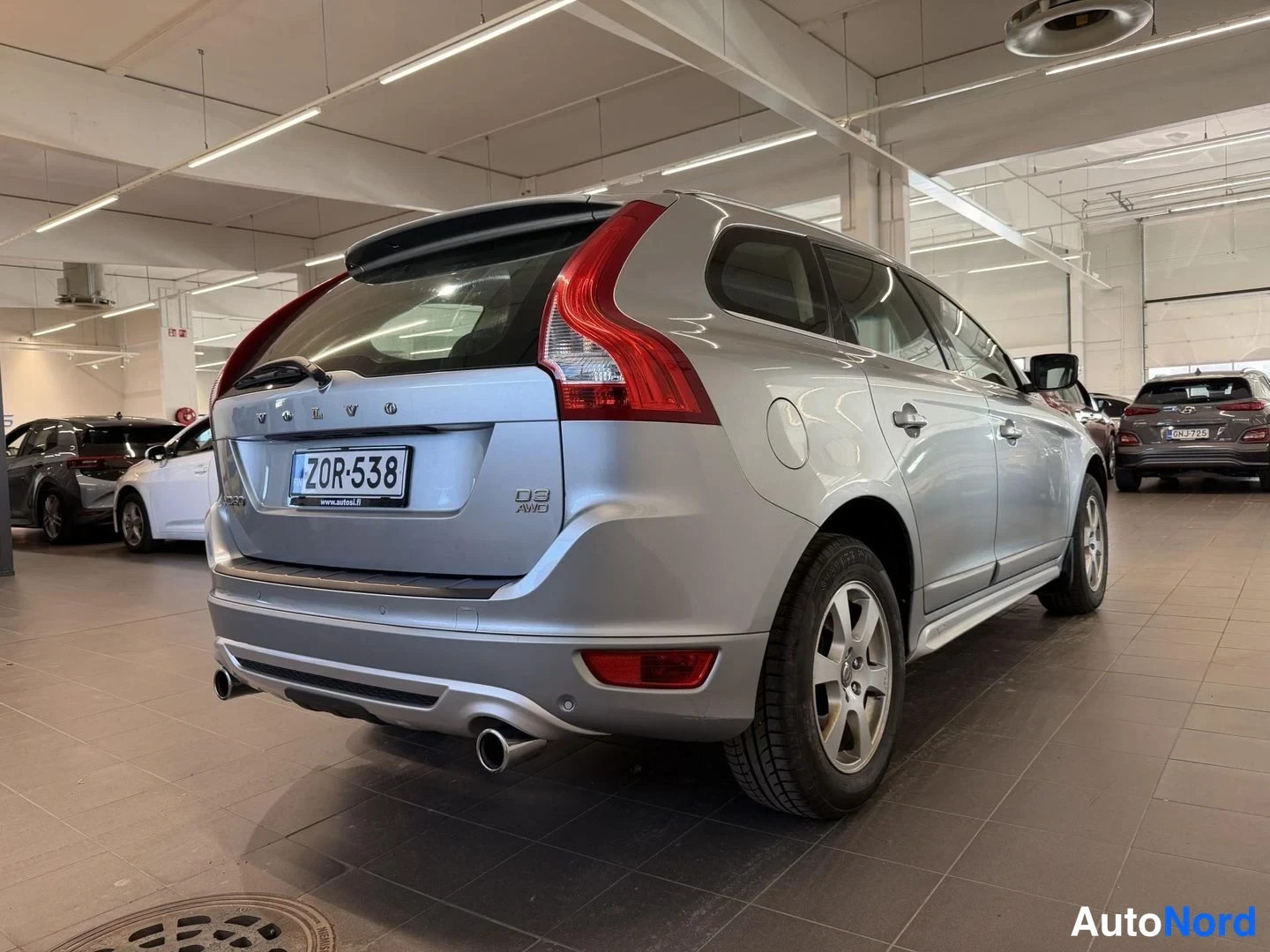 Hopea Volvo XC60 2012, takaviisto, kuva 6