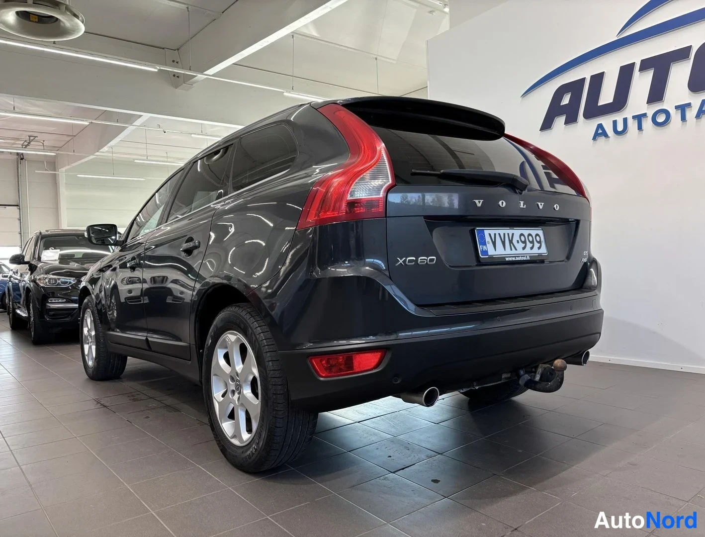 Harmaa Volvo XC60 2010, takaviisto, kuva 5