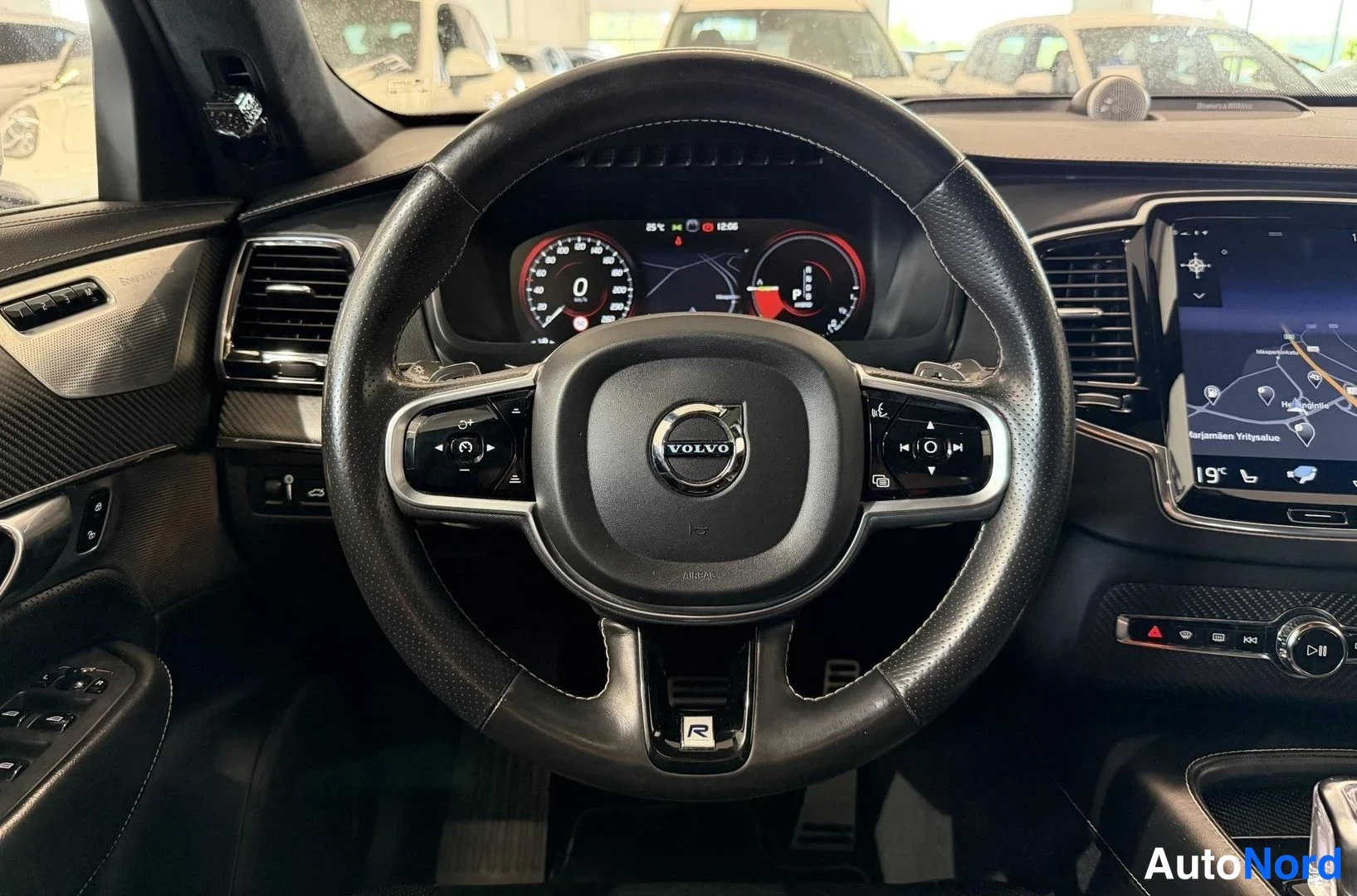 Musta Volvo XC90 2018, kuva 30