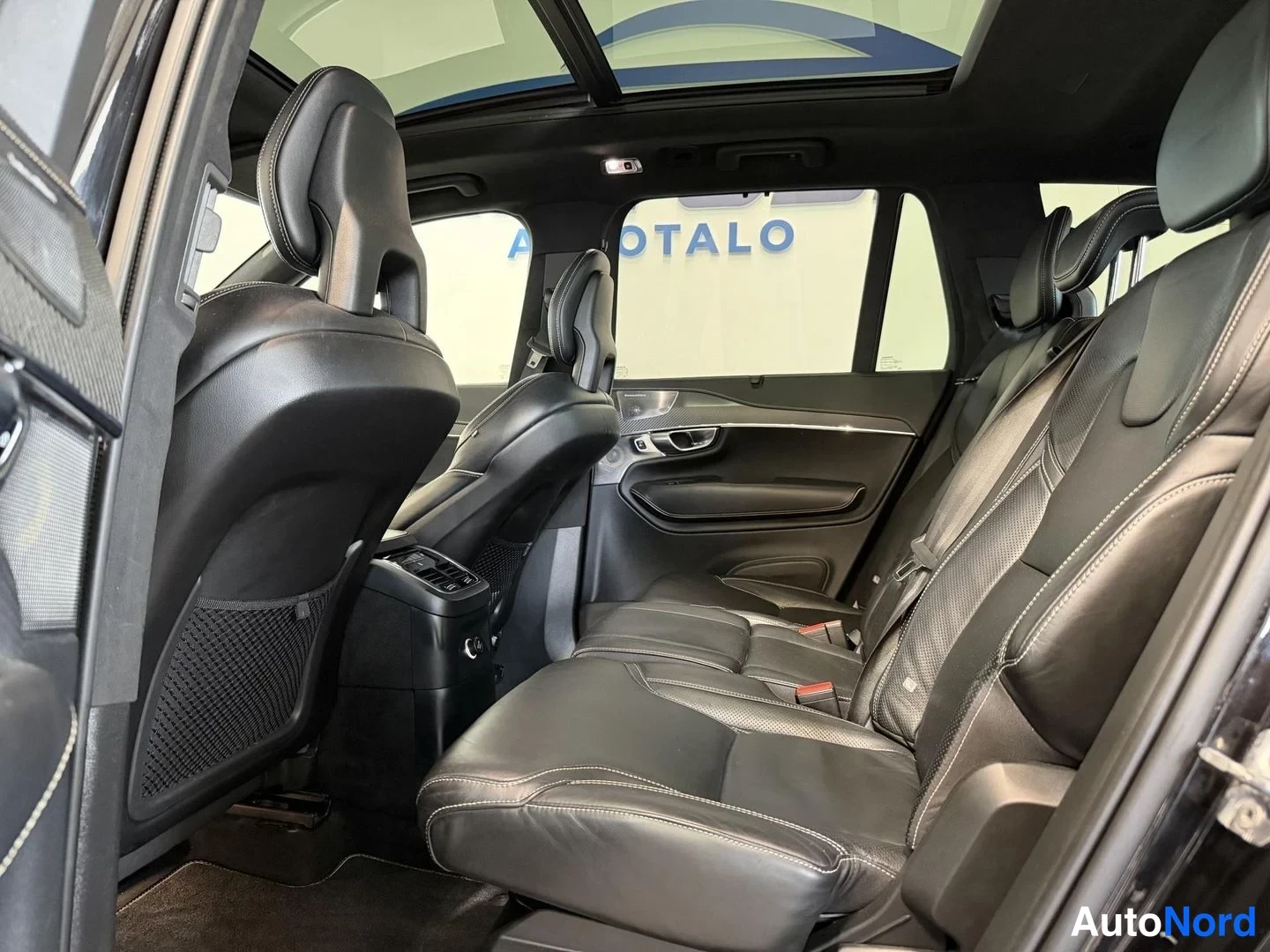 Musta Volvo XC90 2018, kuva 9