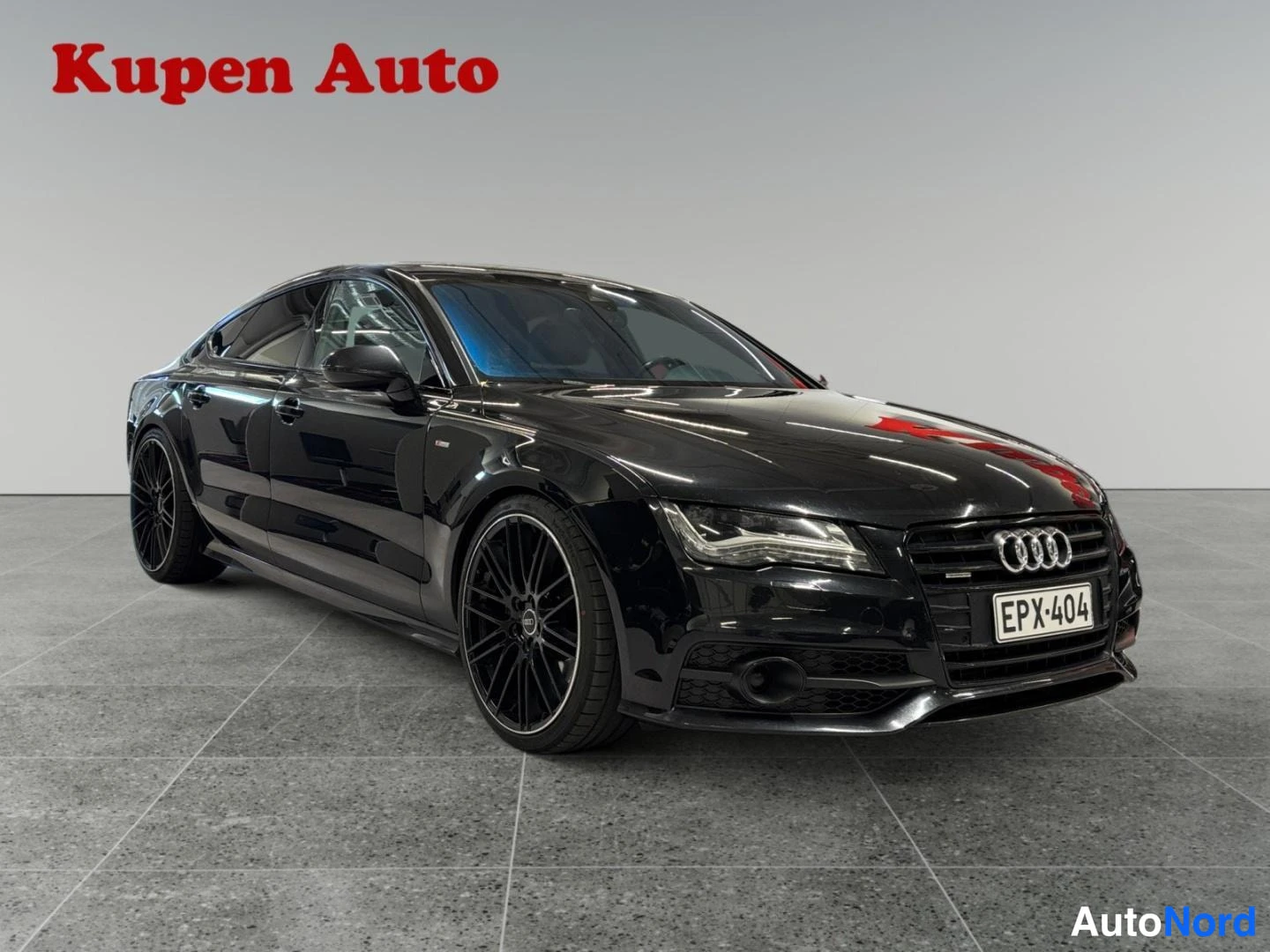 Musta Audi A7 2014, etuviisto, keula oikealle, kuva 2