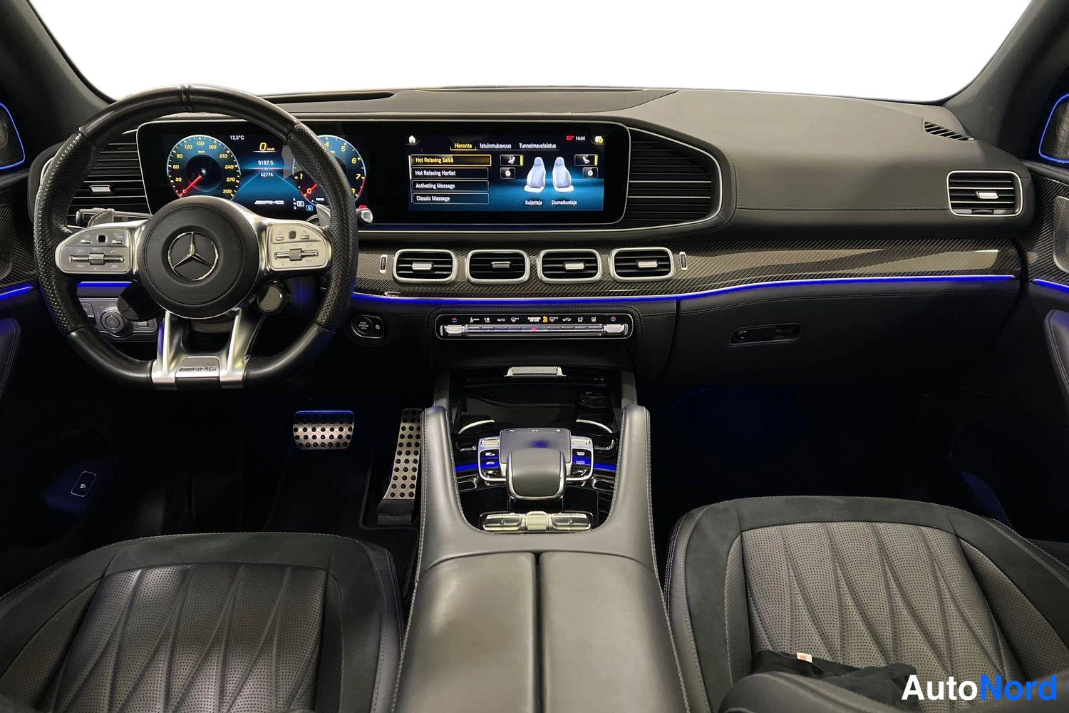 Valkoinen Mercedes-Benz GLE 63 S 2022, ohjaamo, kuva 8