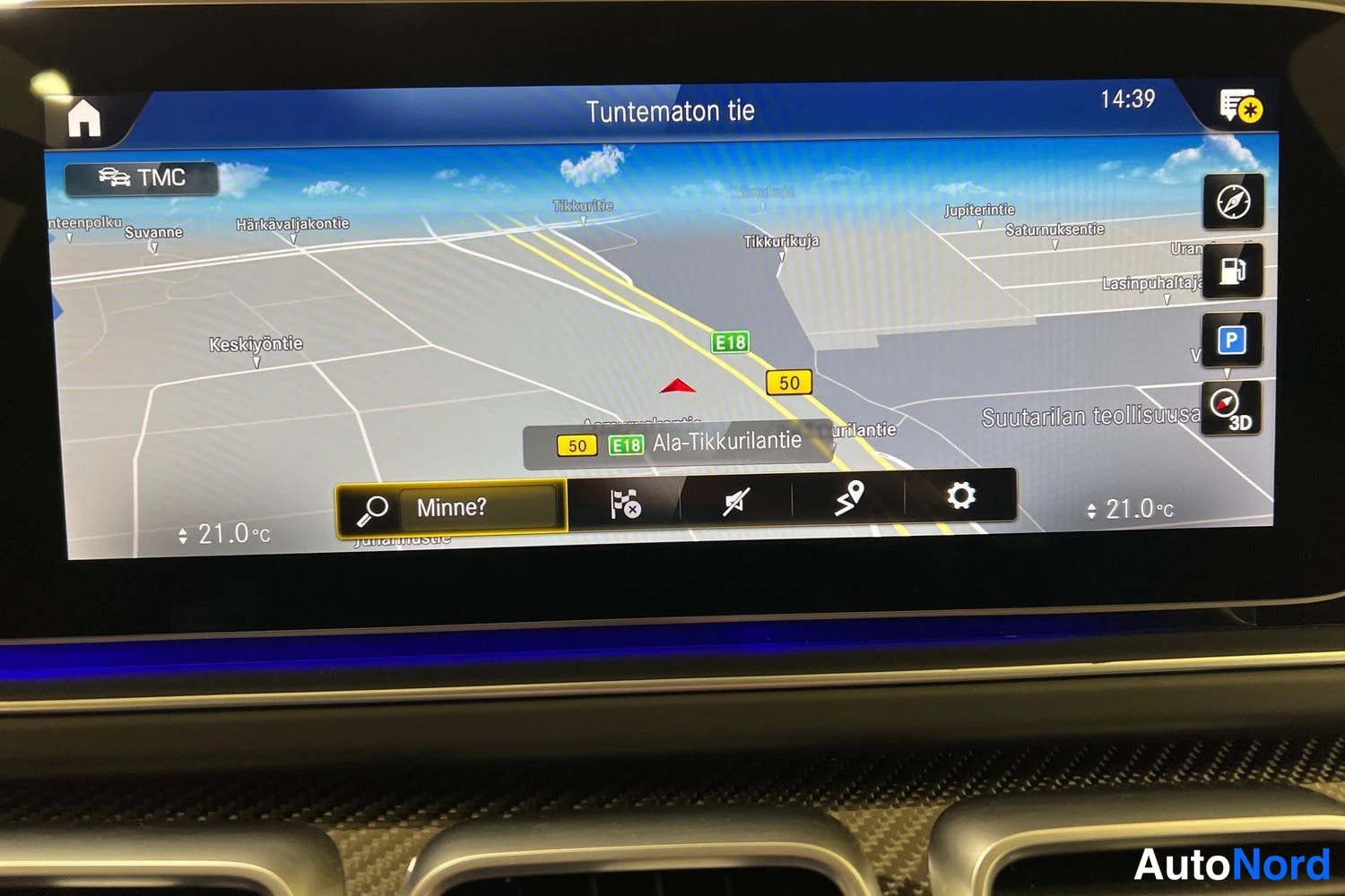 Valkoinen Mercedes-Benz GLE 63 S 2022, yksityiskohta, kuva 18