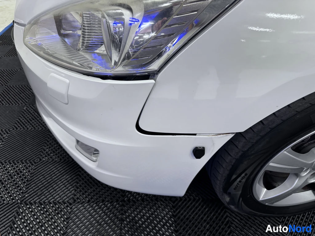 Valkoinen Peugeot 508 2012, yksityiskohta, kuva 15