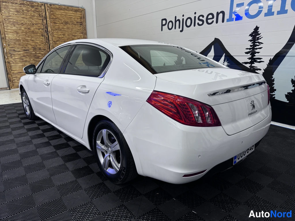 Valkoinen Peugeot 508 2012, takaviisto, kuva 5