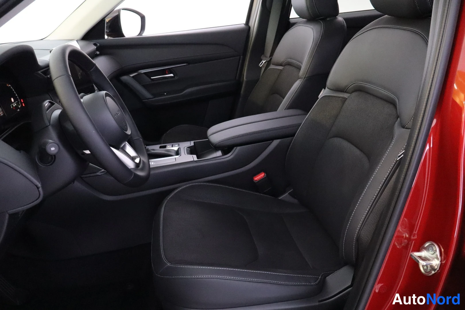 Valkoinen Mazda CX-5 2026, etuistuimet, kuva 10