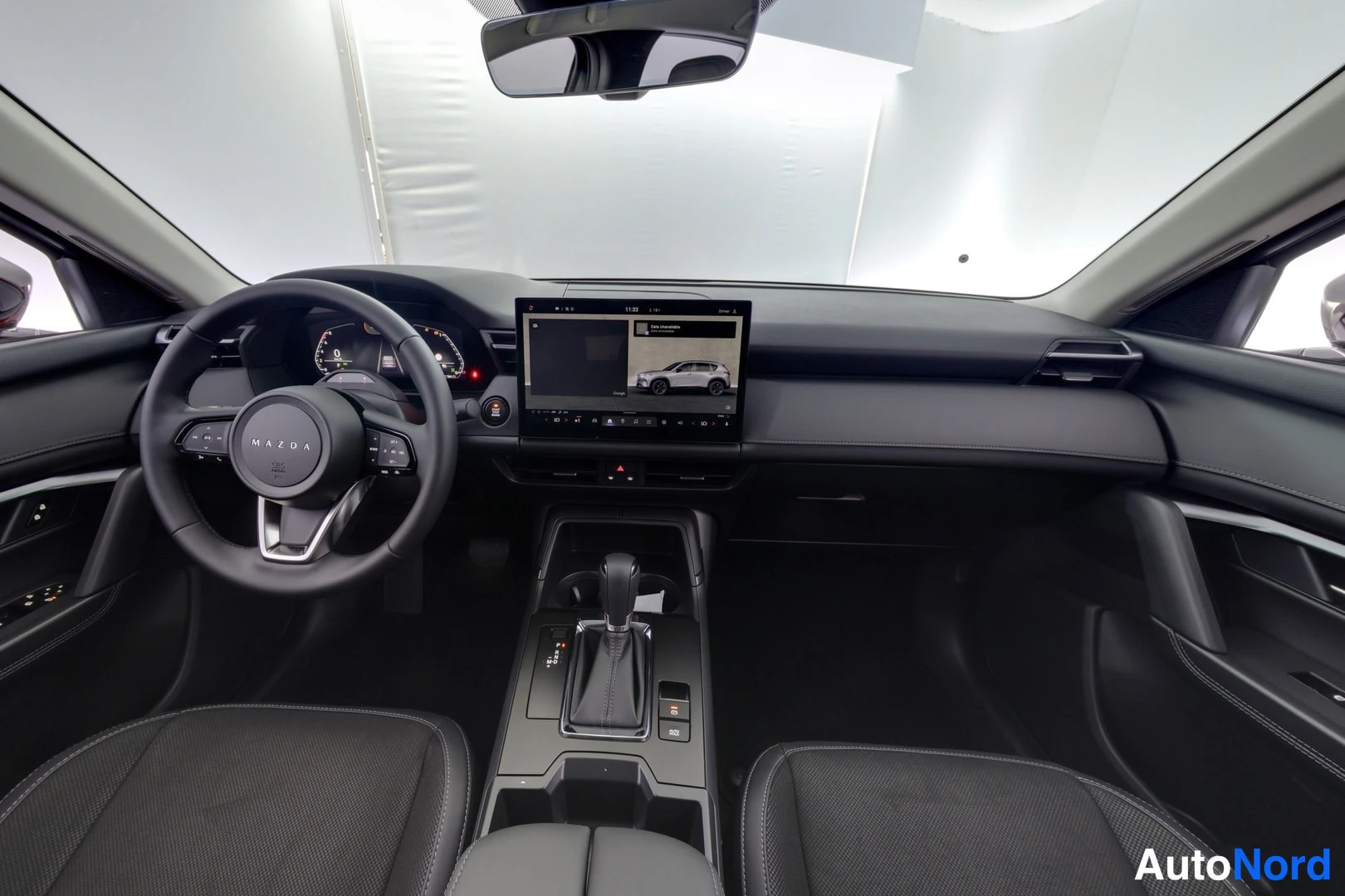 Valkoinen Mazda CX-5 2026, ohjaamo, kuva 7