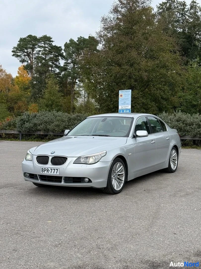 BMW 545i 2004