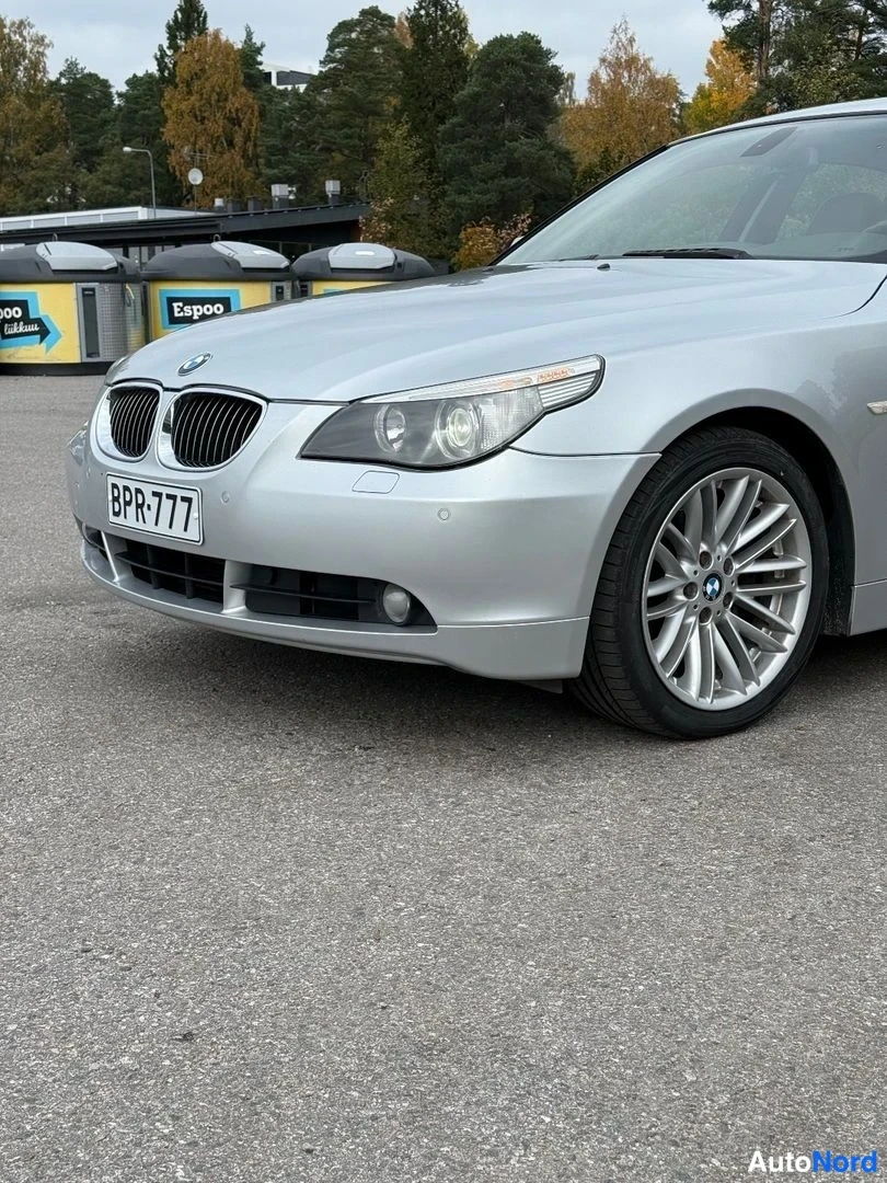 Hopea BMW 545i 2004, etuviisto, keula vasemmalle, kuva 3