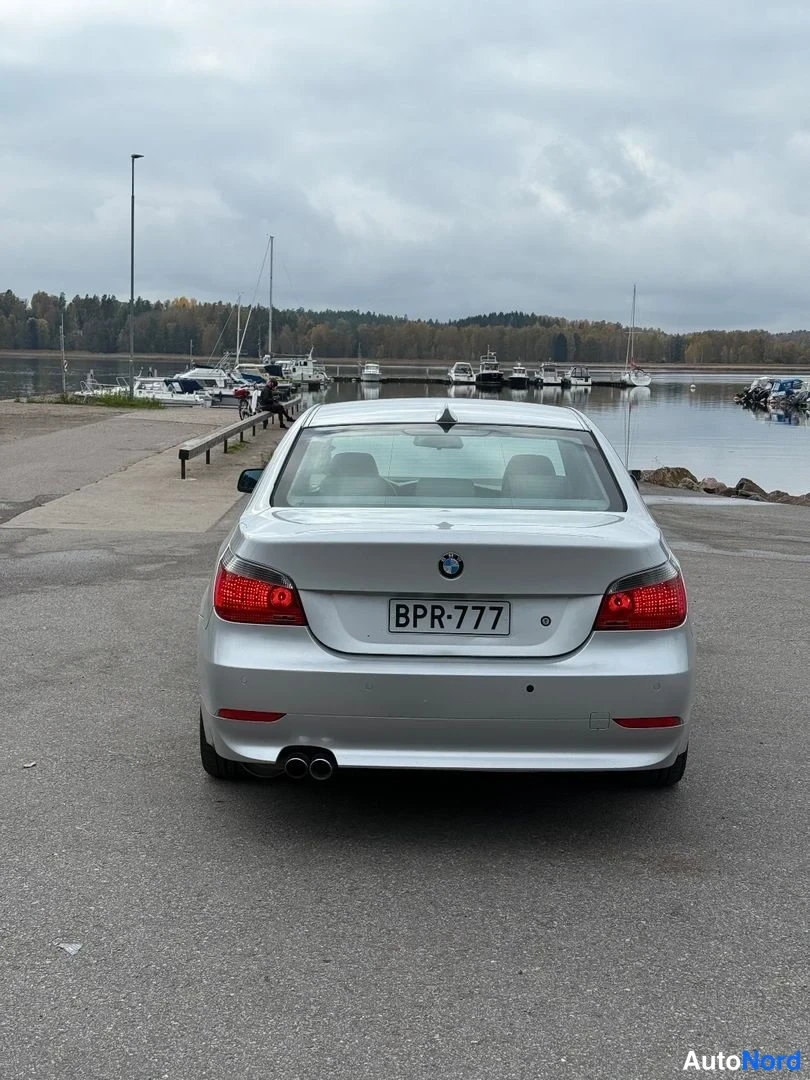 Hopea BMW 545i 2004, takaa, kuva 15