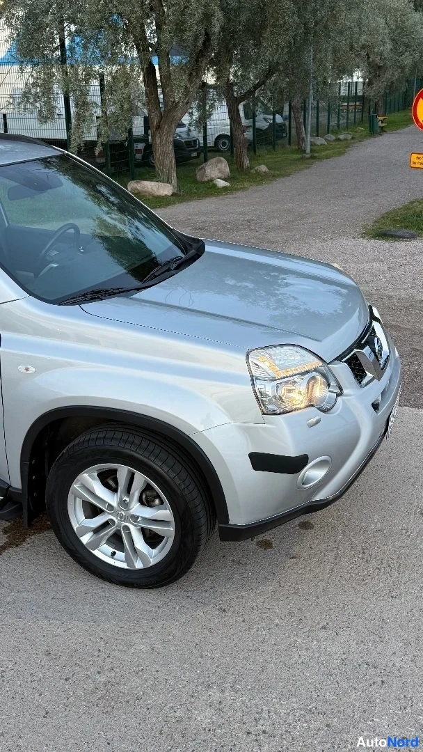 Hopea Nissan X-Trail 2013, etuviisto, keula oikealle, kuva 6