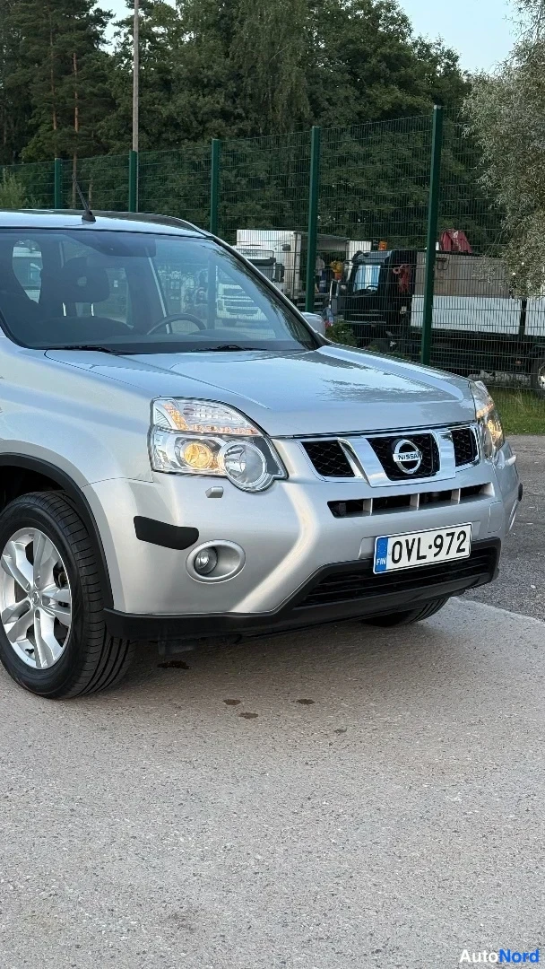 Hopea Nissan X-Trail 2013, etuviisto, keula oikealle, kuva 4
