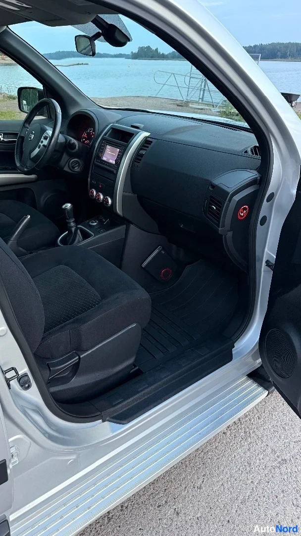 Hopea Nissan X-Trail 2013, ohjaamo, kuva 21