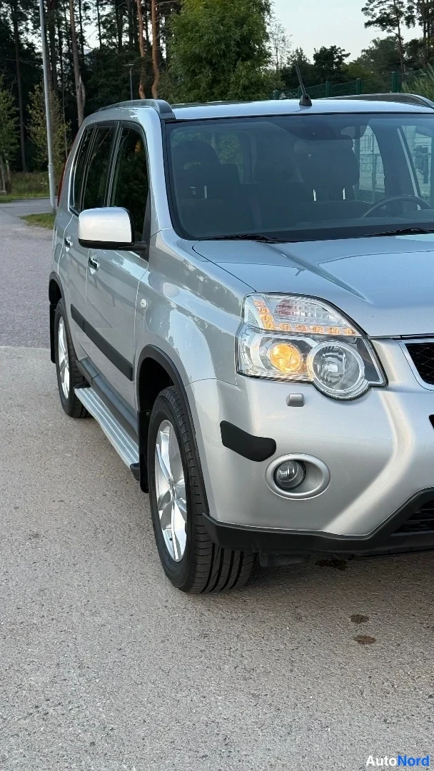 Hopea Nissan X-Trail 2013, etuviisto, keula oikealle, kuva 5
