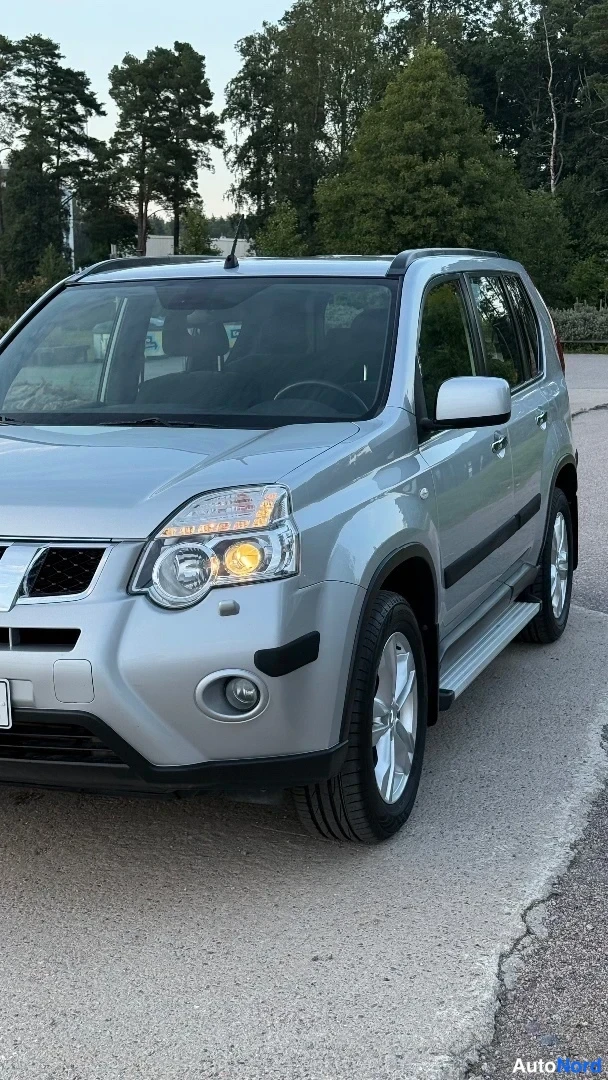 Hopea Nissan X-Trail 2013, etuviisto, keula vasemmalle, kuva 3