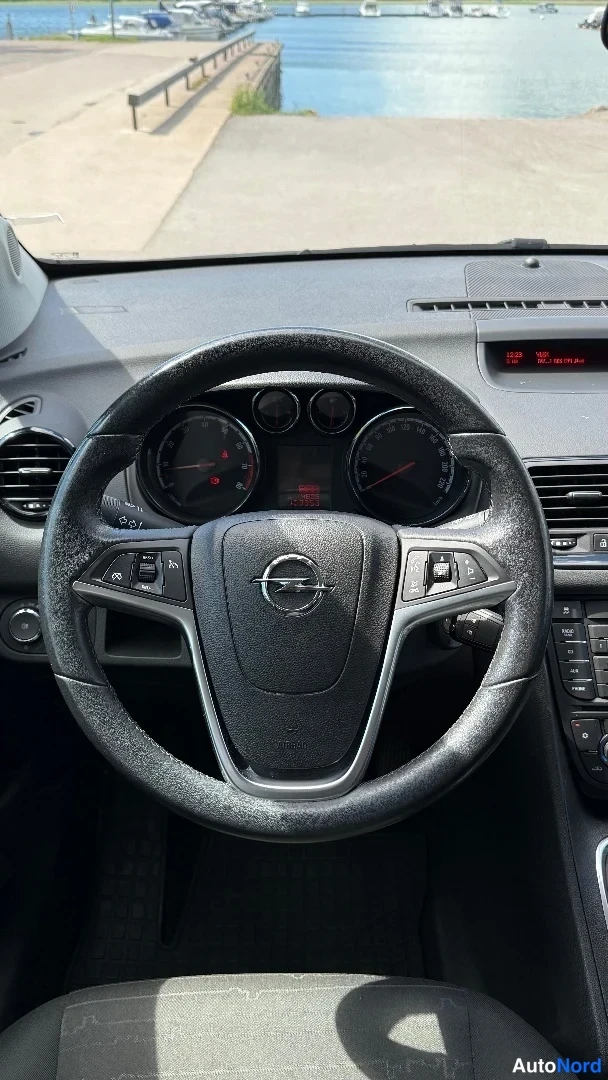 Kupari Opel Meriva 2011, ohjaamo, kuva 18
