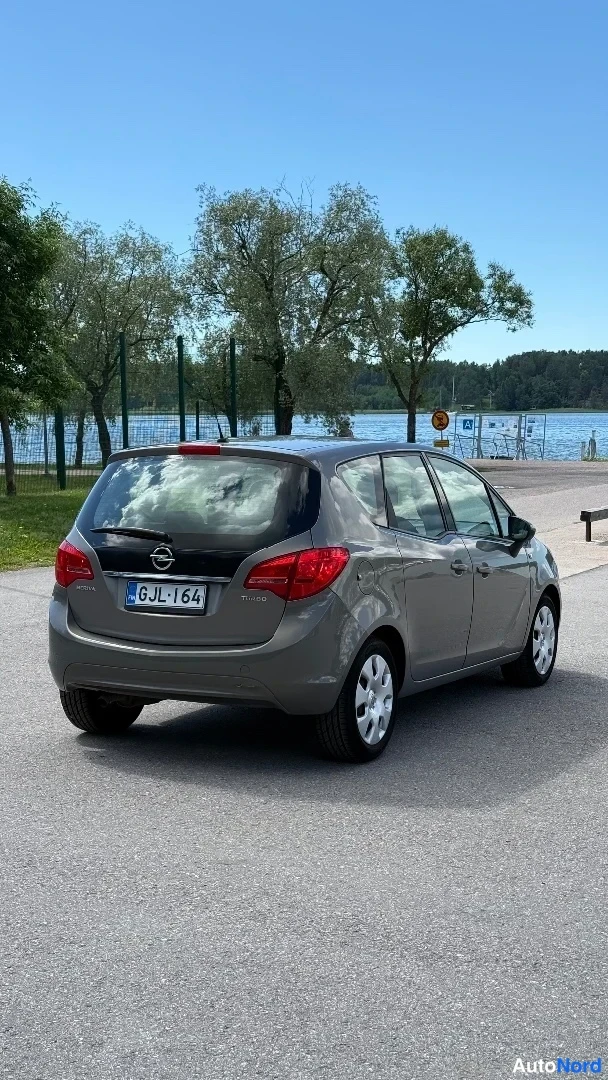 Kupari Opel Meriva 2011, takaviisto, kuva 11