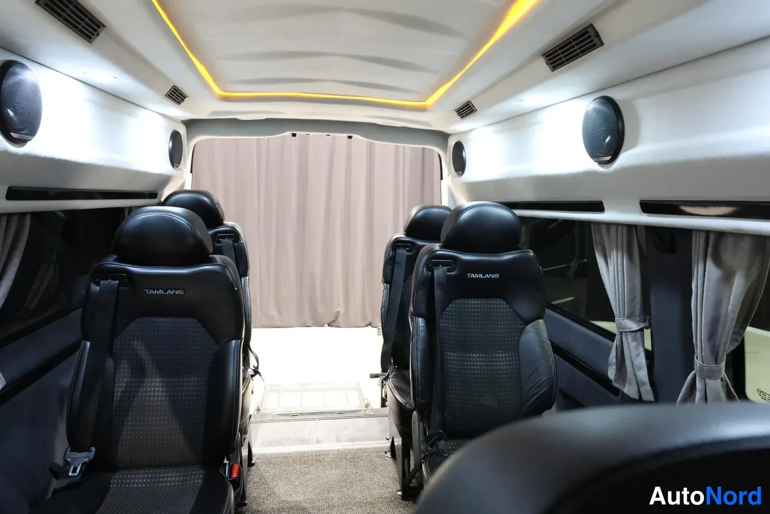 Musta Mercedes-Benz Vito 2017, takaistuimet, kuva 19