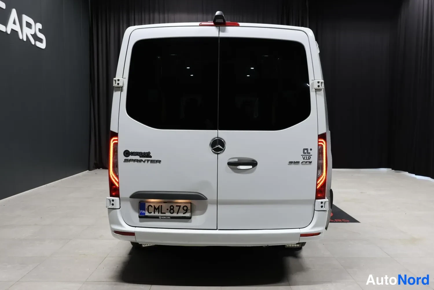 Valkoinen Mercedes-Benz Sprinter 2019, takaa, kuva 13