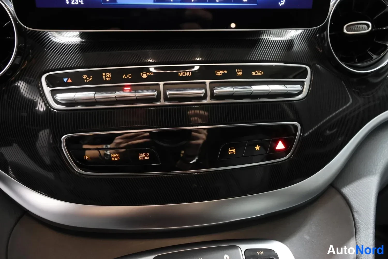 Musta Mercedes-Benz V 2022, yksityiskohta, kuva 29