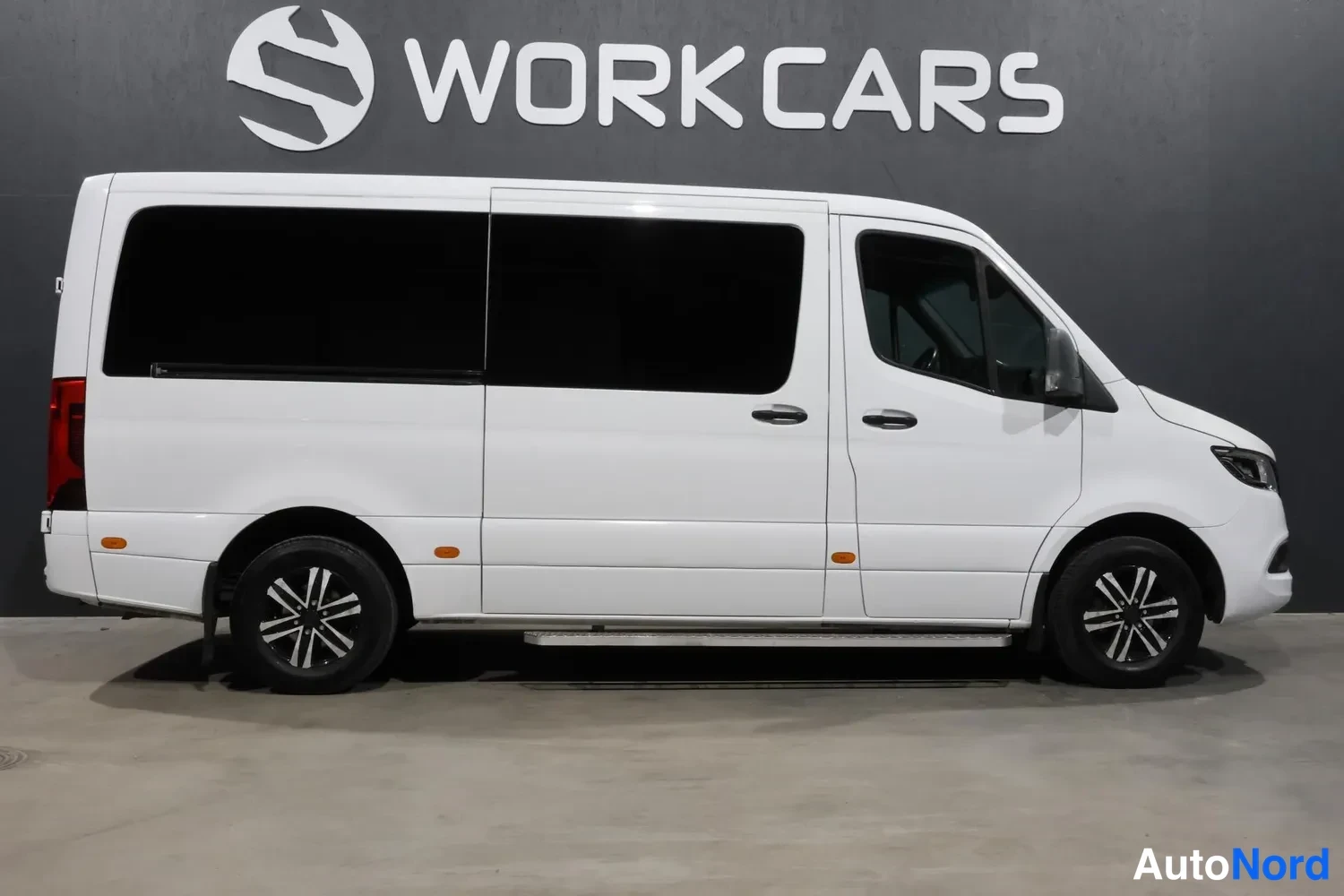 White Mercedes-Benz Sprinter 2019, side, photo 5