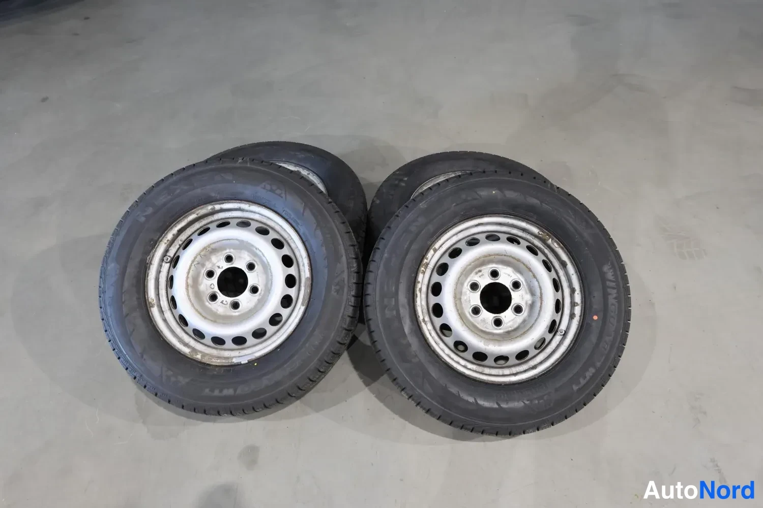 Valkoinen Mercedes-Benz Sprinter 2019, yksityiskohta, kuva 27
