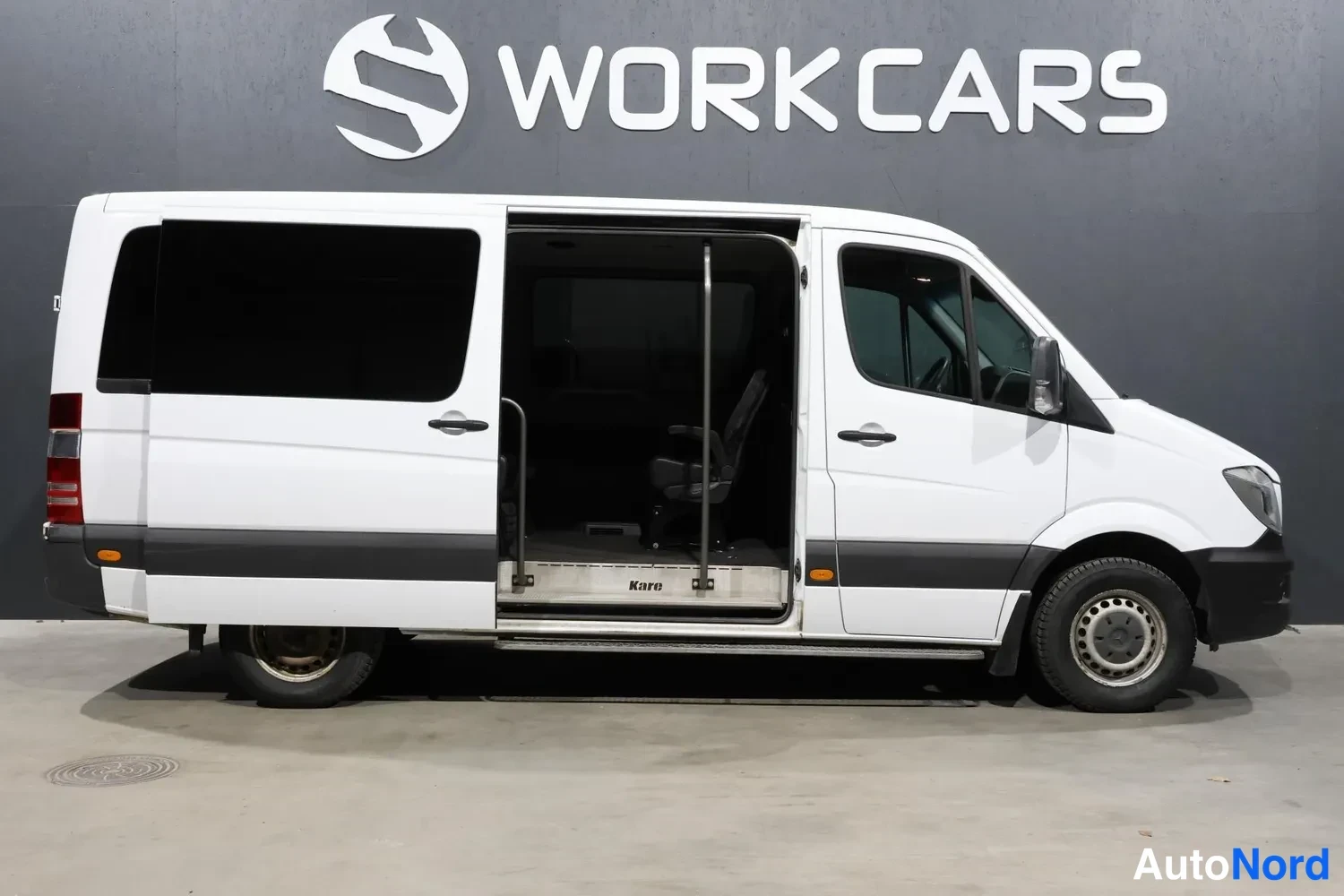 Valkoinen Mercedes-Benz Sprinter 2026, sivulta, kuva 6
