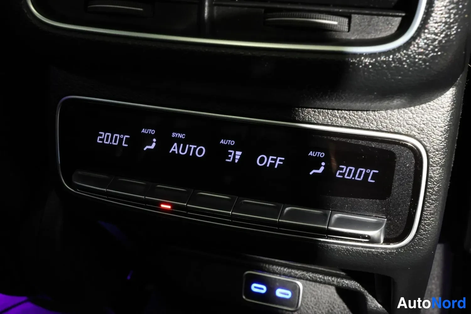 Musta Mercedes-Benz GLS 450 d 4MATIC 2024, yksityiskohta, kuva 27