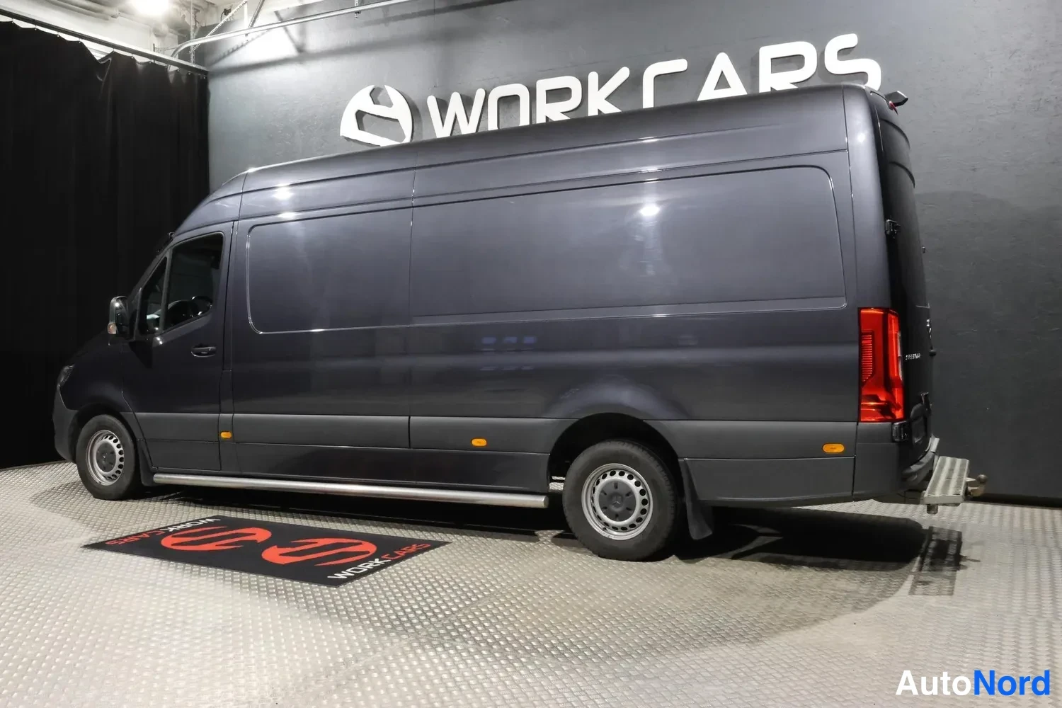 Harmaa Mercedes-Benz Sprinter 2020, takaviisto, kuva 7