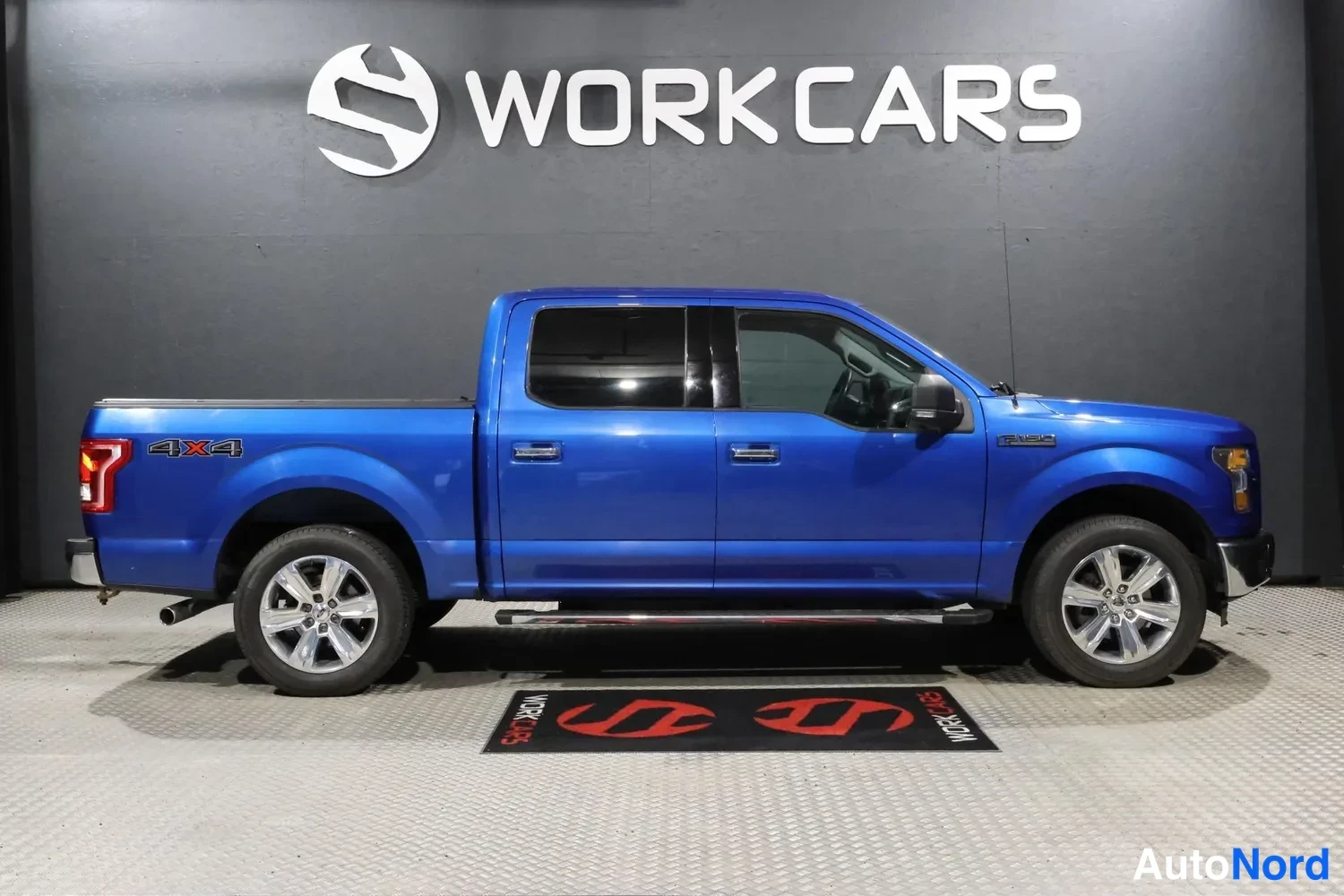 Sininen Ford F-150 2017, etuviisto, keula oikealle, kuva 5