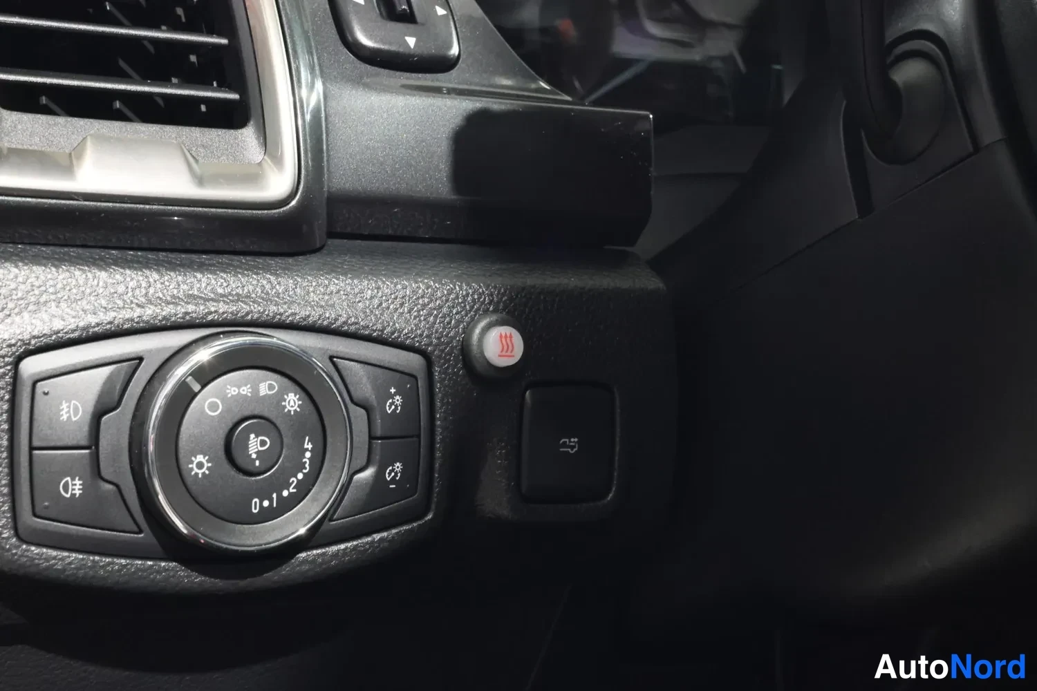 Punainen Ford Ranger 2022, yksityiskohta, kuva 19