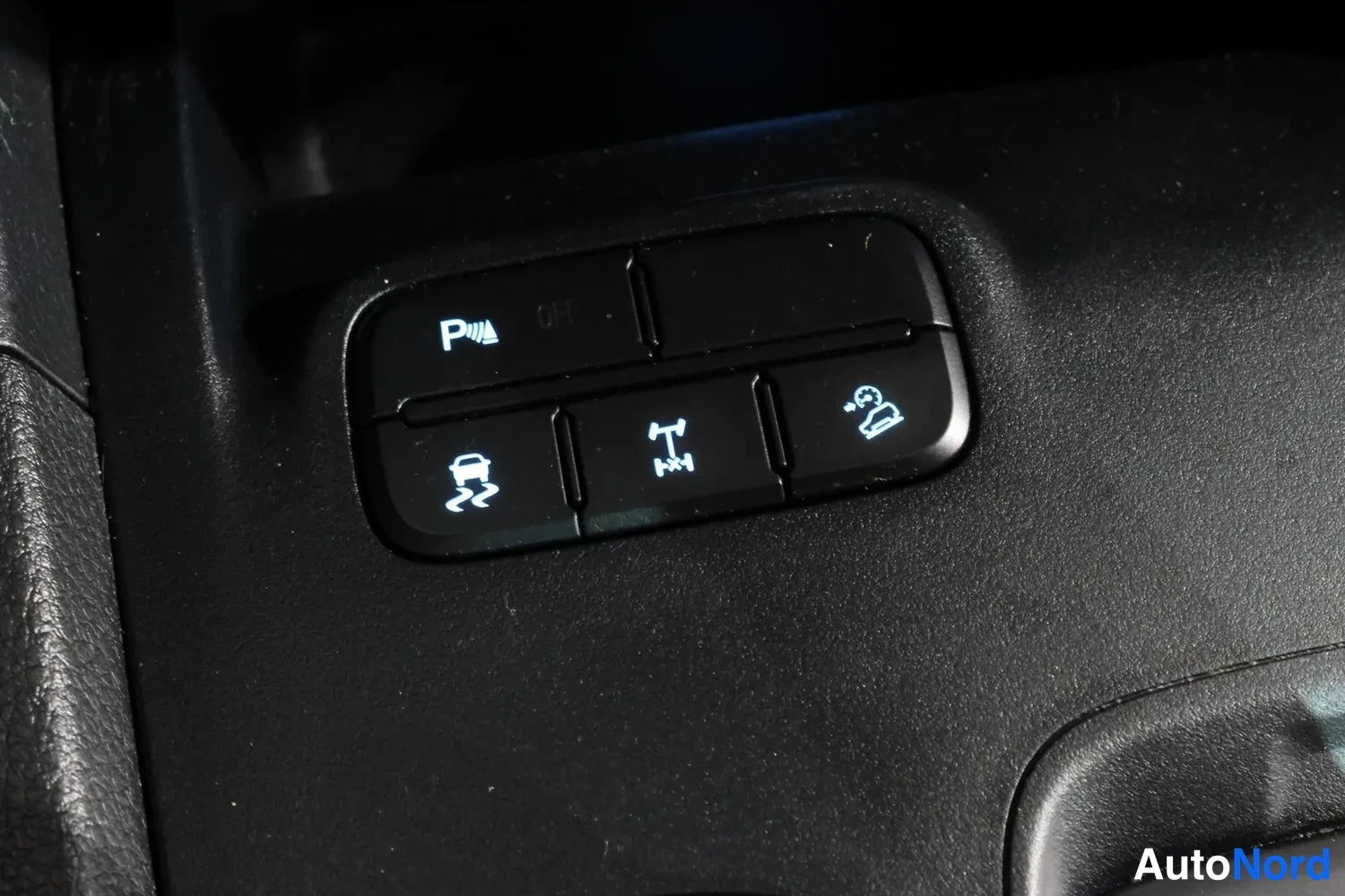 Punainen Ford Ranger 2022, yksityiskohta, kuva 25