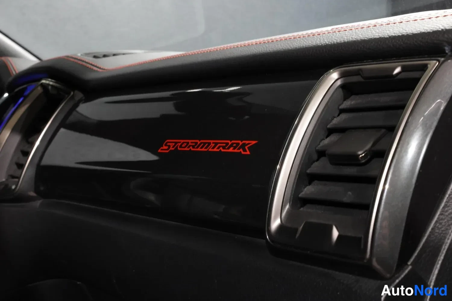 Punainen Ford Ranger 2022, yksityiskohta, kuva 27