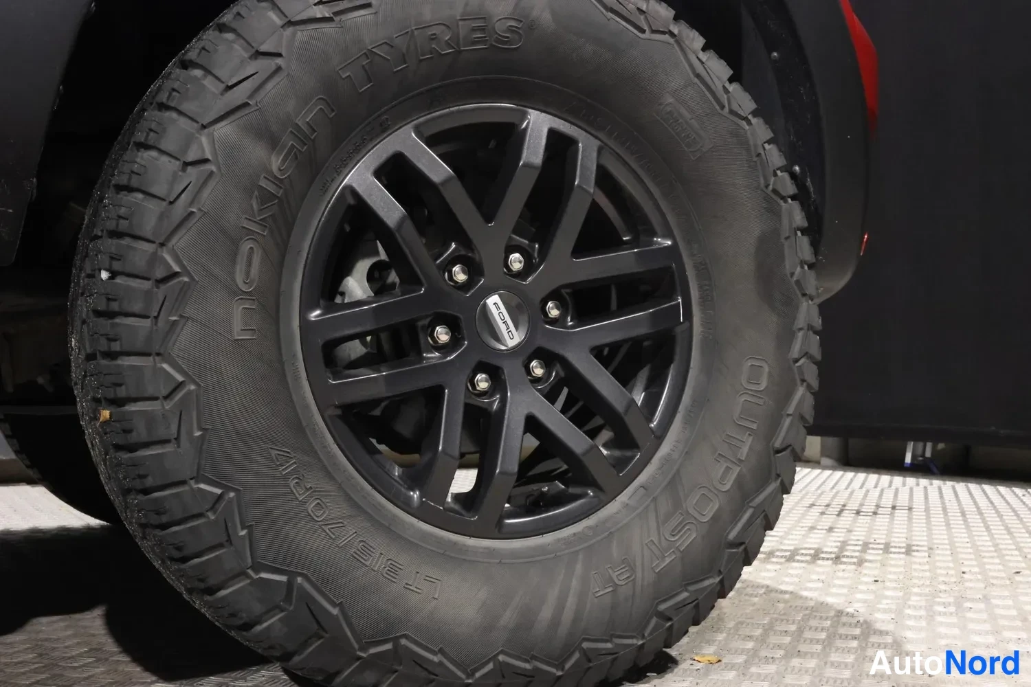 Punainen Ford Ranger 2022, yksityiskohta, kuva 15