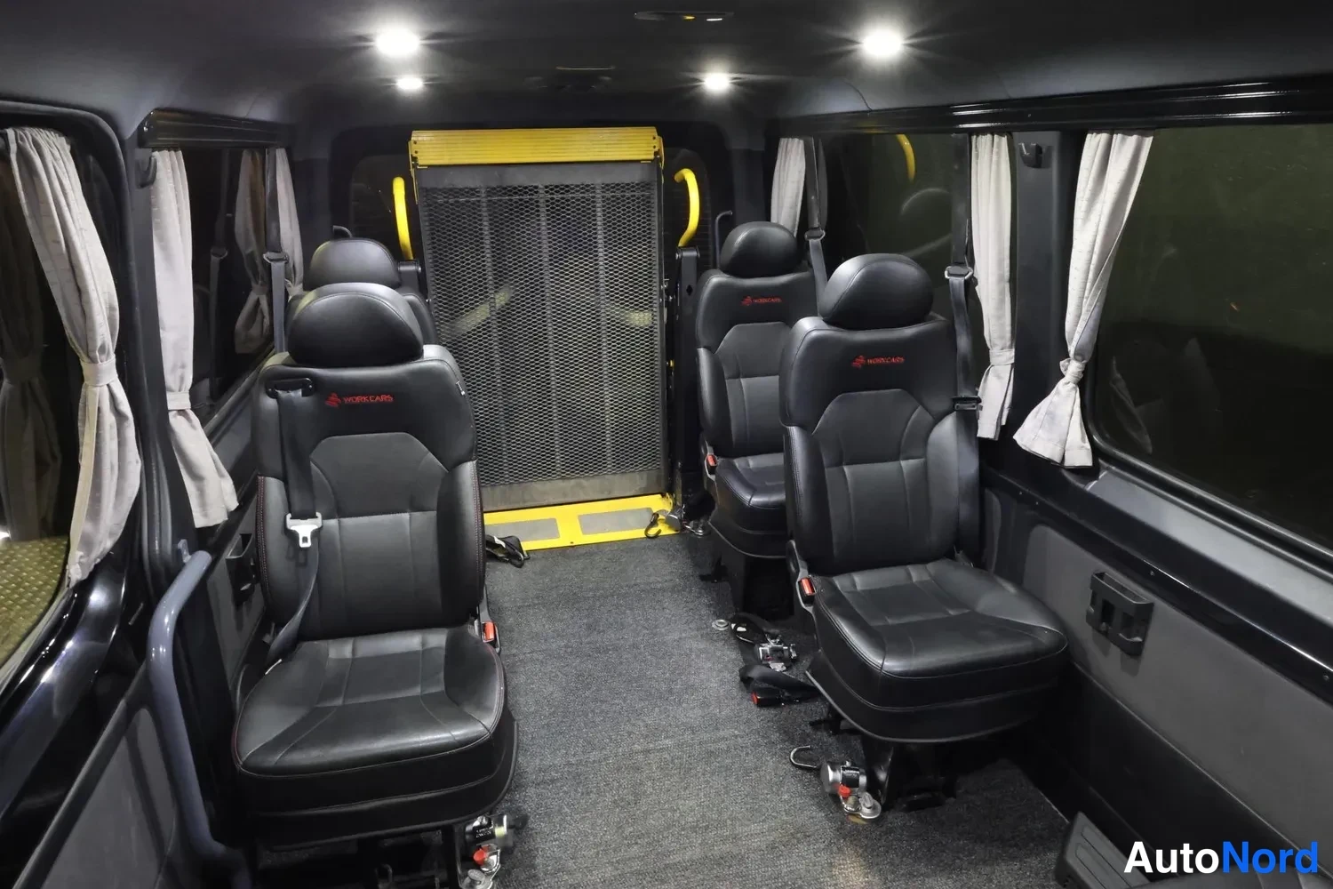 Musta Mercedes-Benz Sprinter 2021, takaistuimet, kuva 20