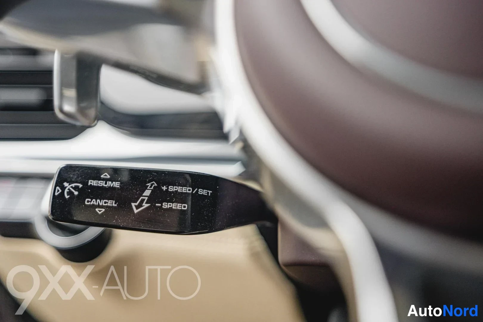 Harmaa Porsche Panamera 4 E-Hybrid 2020, yksityiskohta, kuva 22