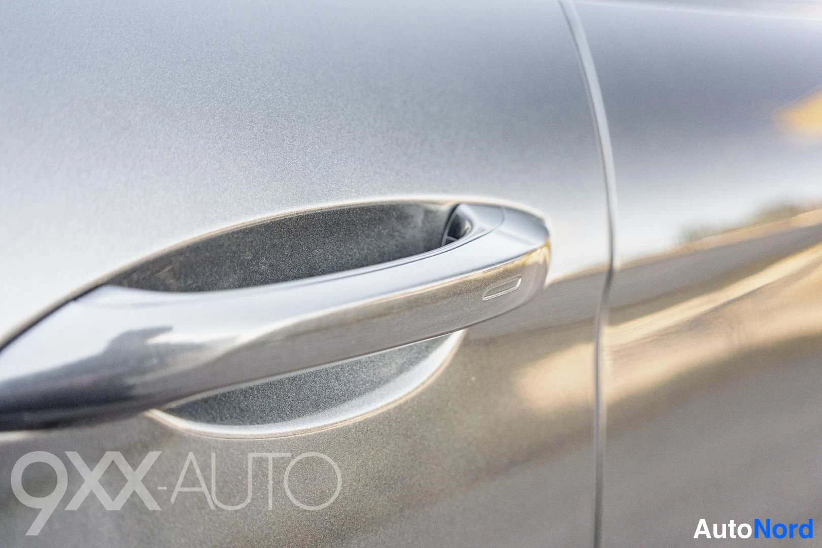 Harmaa Porsche Panamera 2024, yksityiskohta, kuva 19