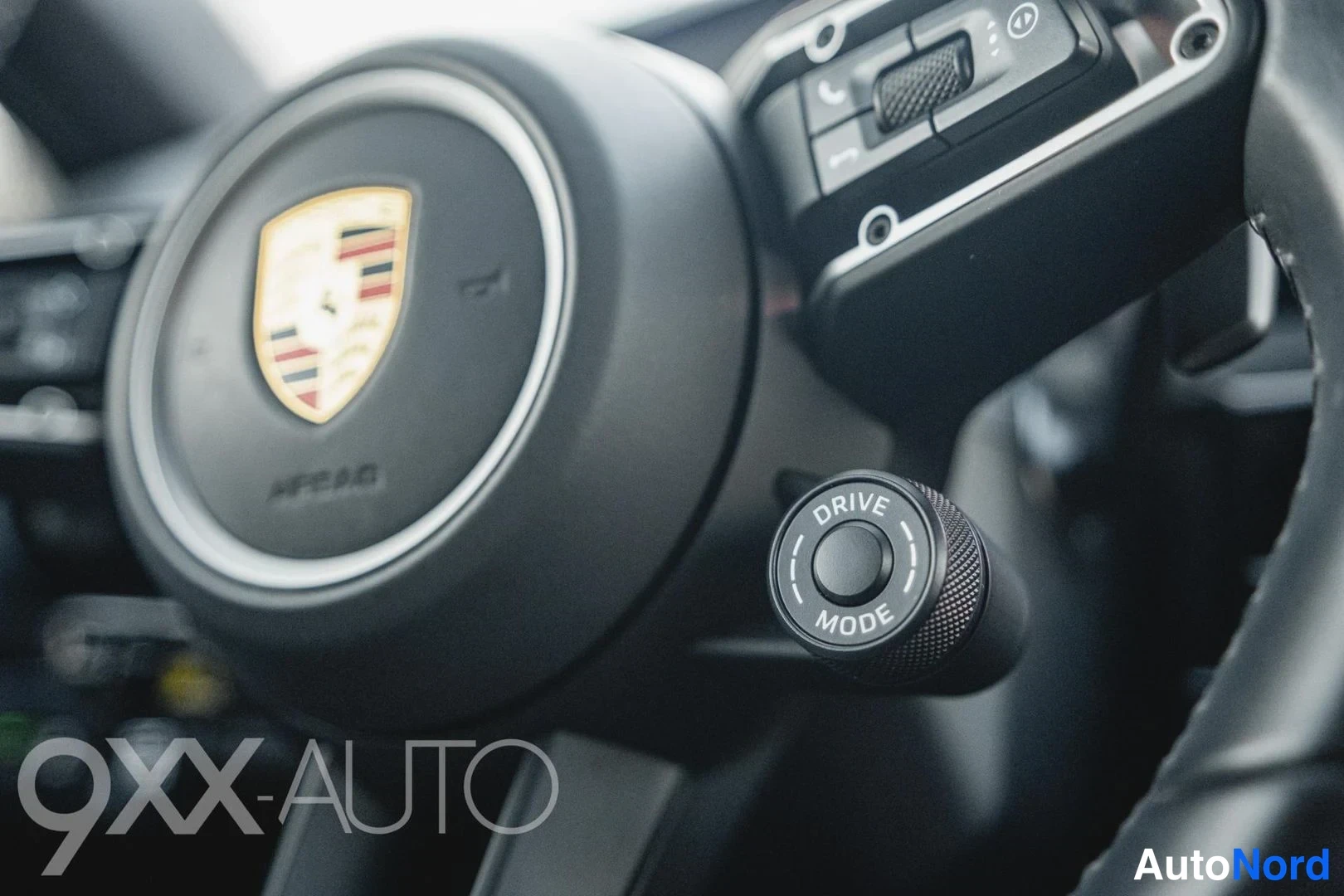 Harmaa Porsche Panamera 2024, yksityiskohta, kuva 27
