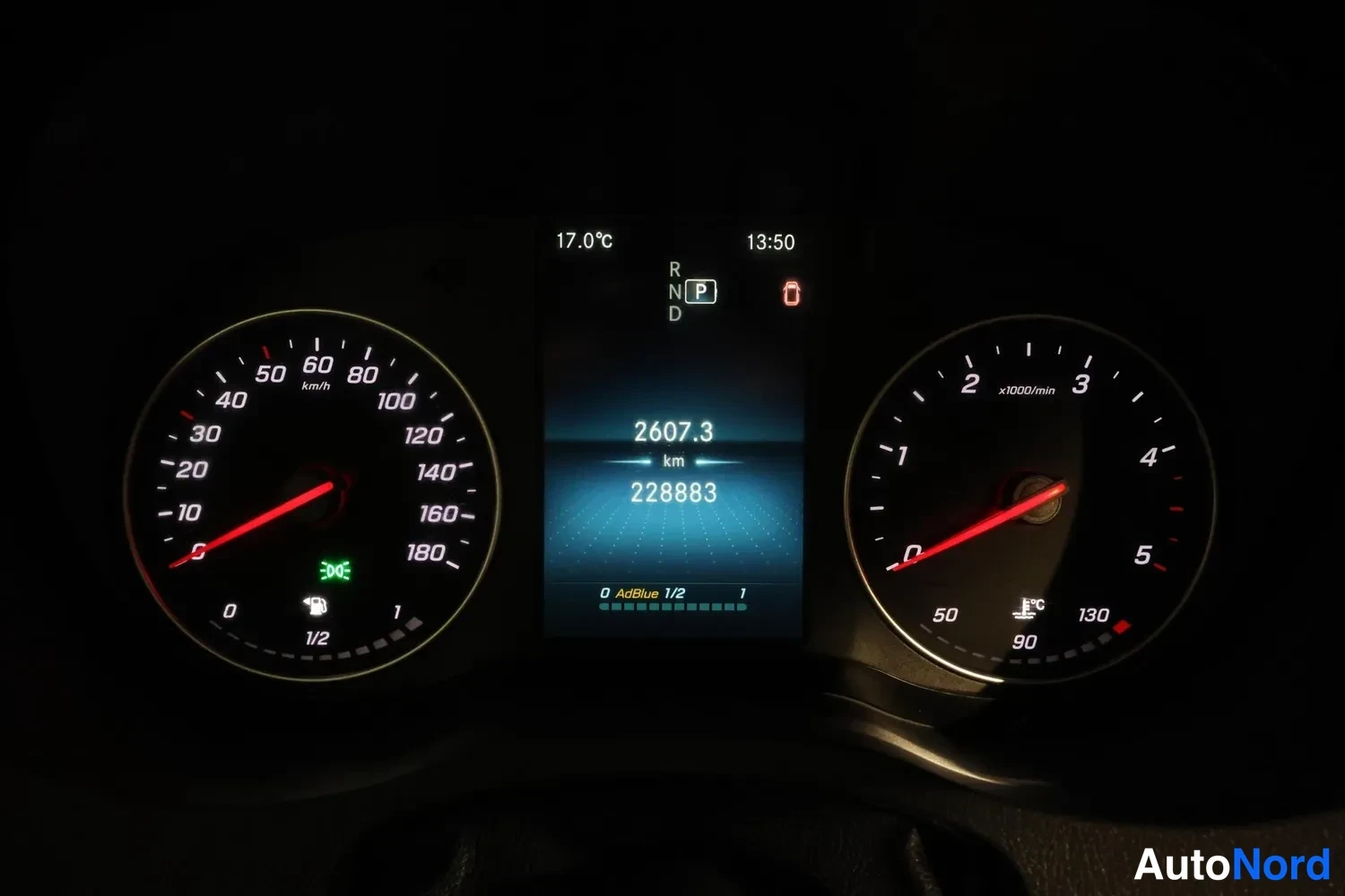 Svart Mercedes-Benz Sprinter 2019, detalj, bild 28