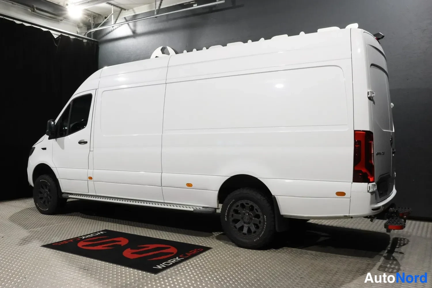 Valkoinen Mercedes-Benz Sprinter 2022, takaviisto, kuva 7