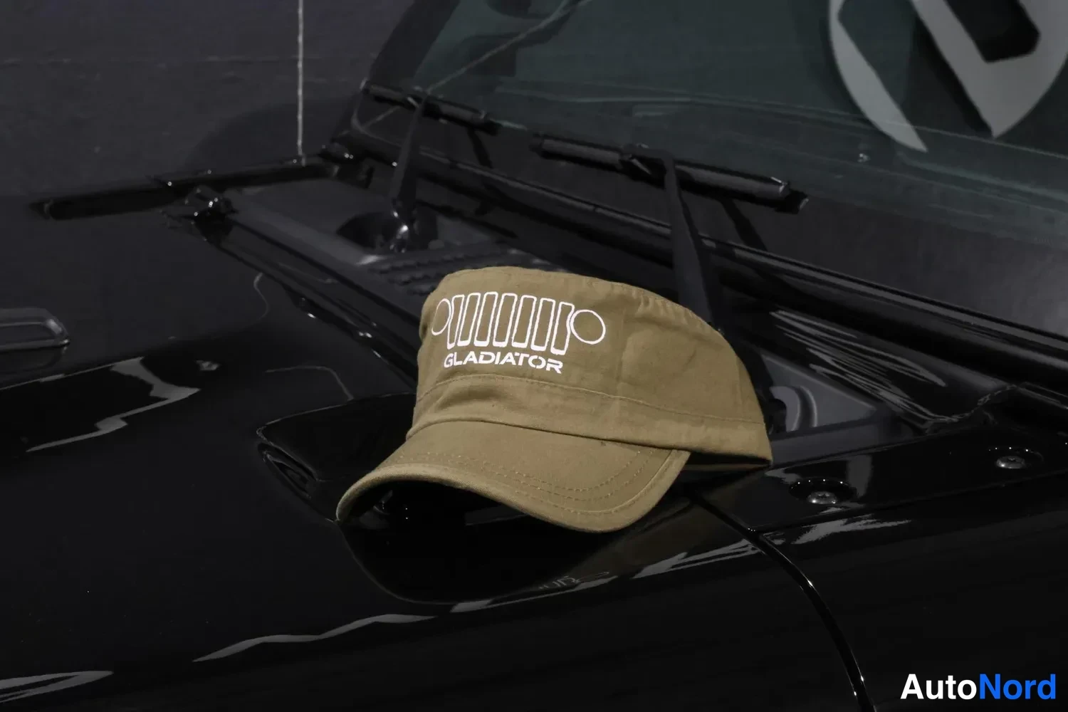 Musta Jeep Gladiator 2024, yksityiskohta, kuva 32