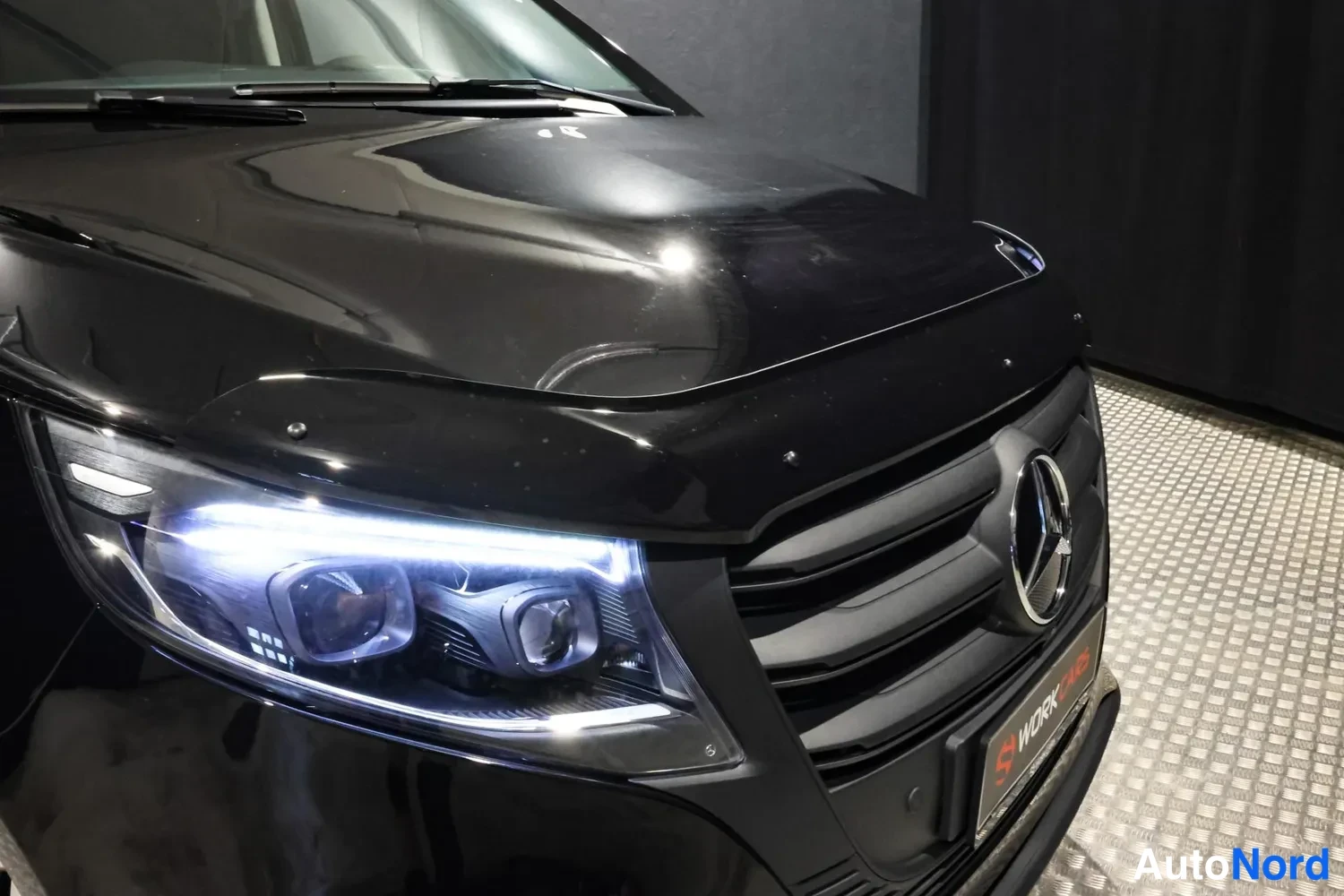 Musta Mercedes-Benz Vito 2026, yksityiskohta, kuva 22