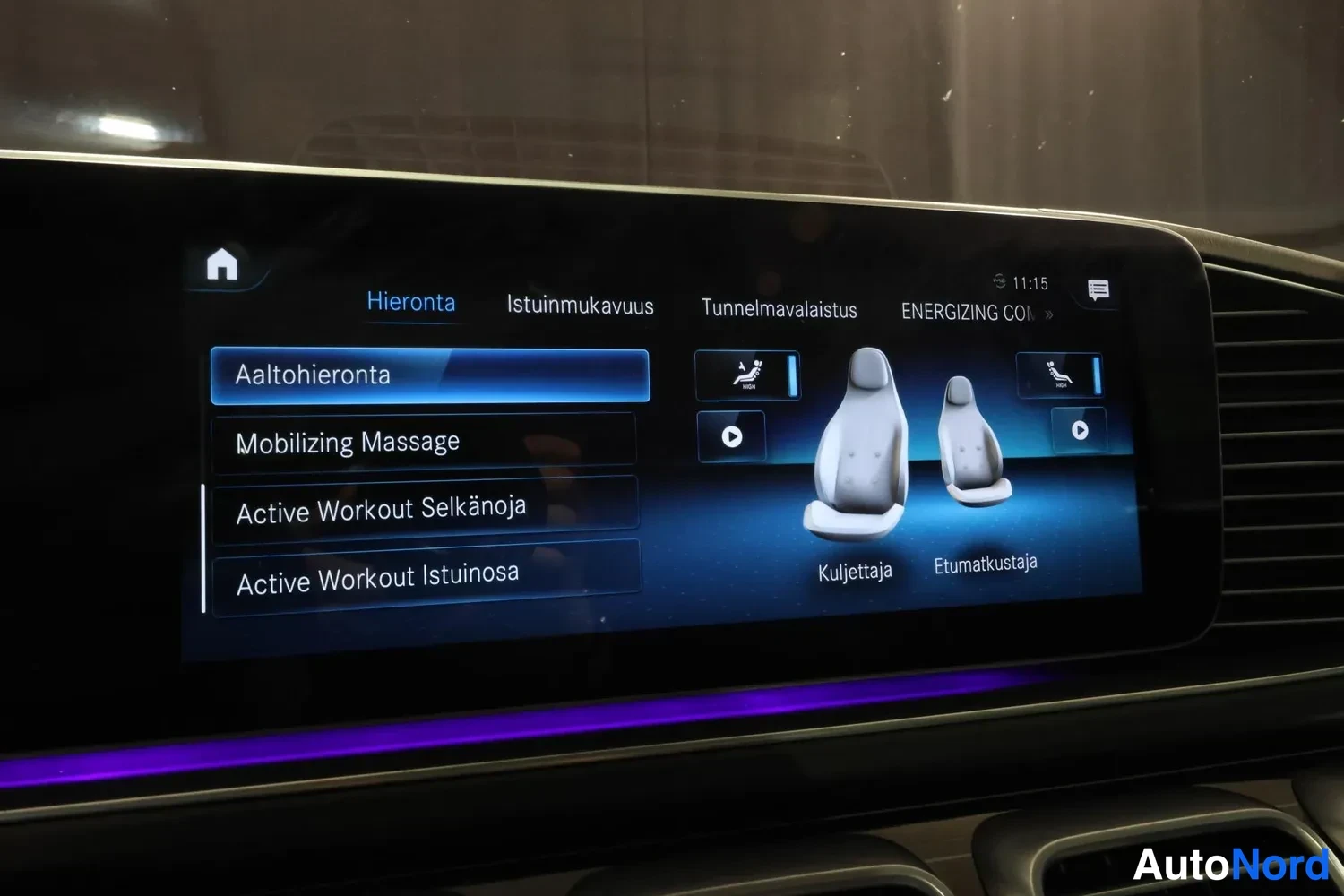 Musta Mercedes-Benz GLS 2023, yksityiskohta, kuva 28