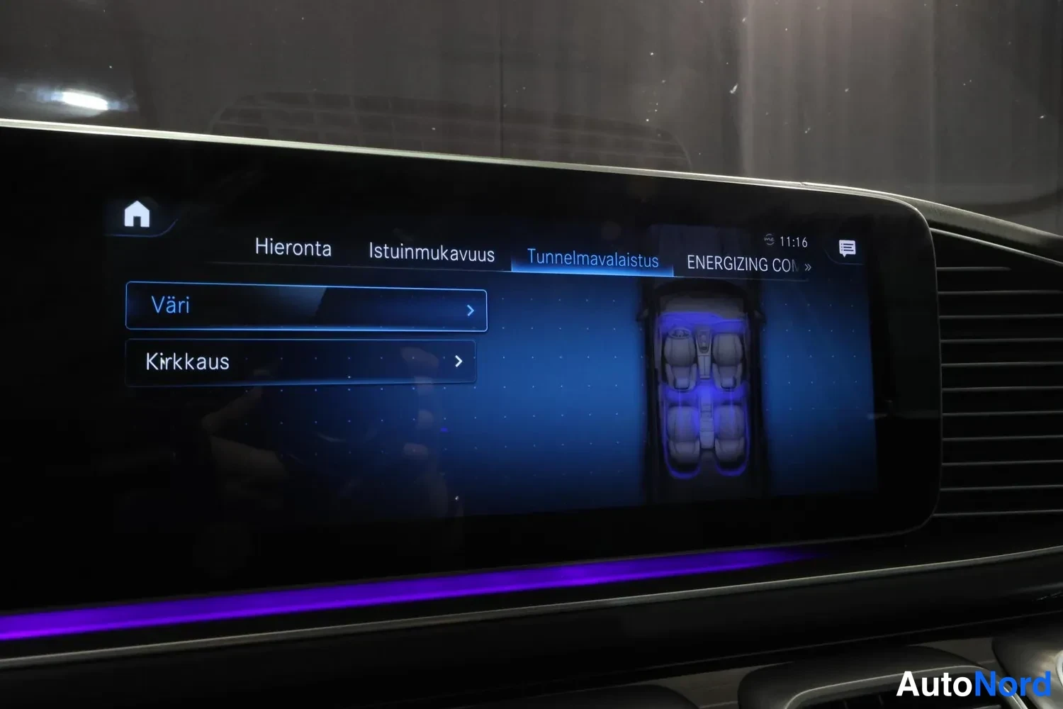 Musta Mercedes-Benz GLS 2023, yksityiskohta, kuva 29