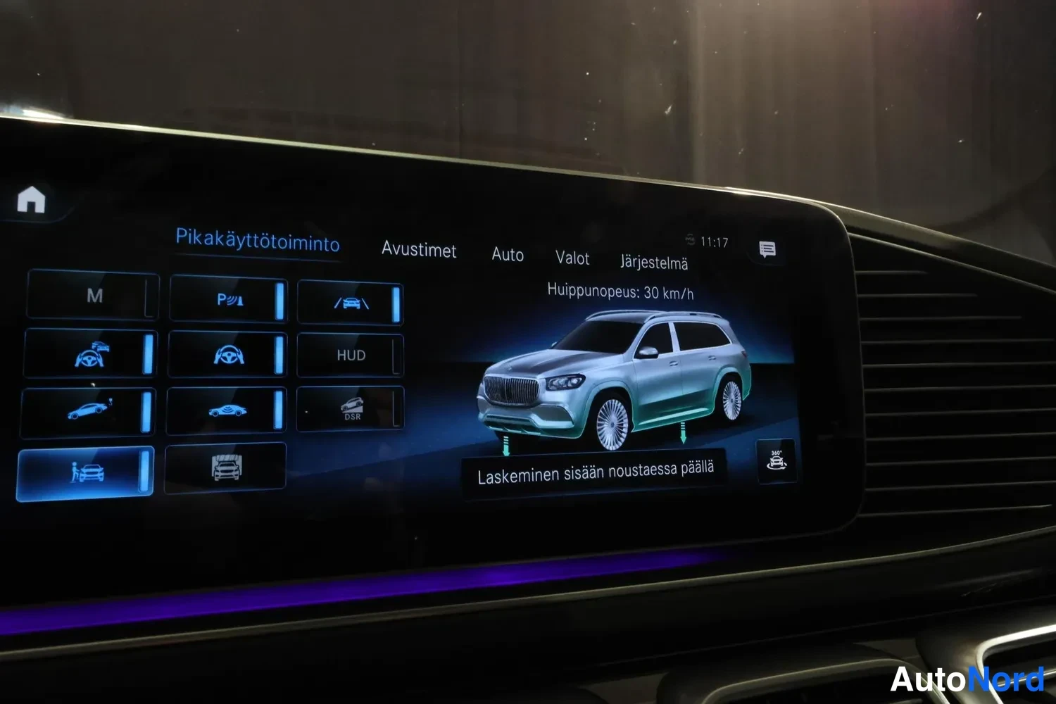 Musta Mercedes-Benz GLS 2023, kuva 37