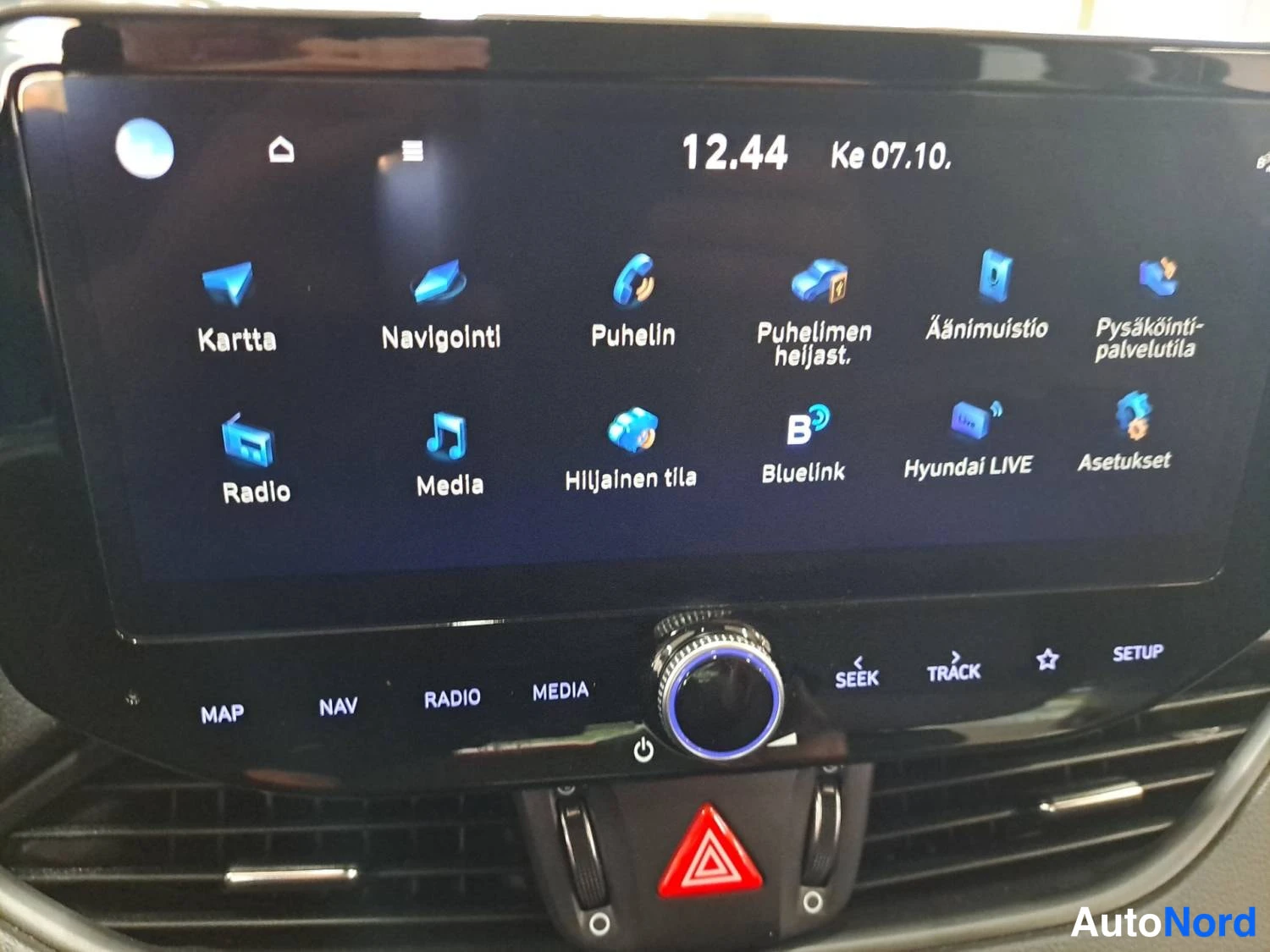 Punainen Hyundai I30 2025, yksityiskohta, kuva 17