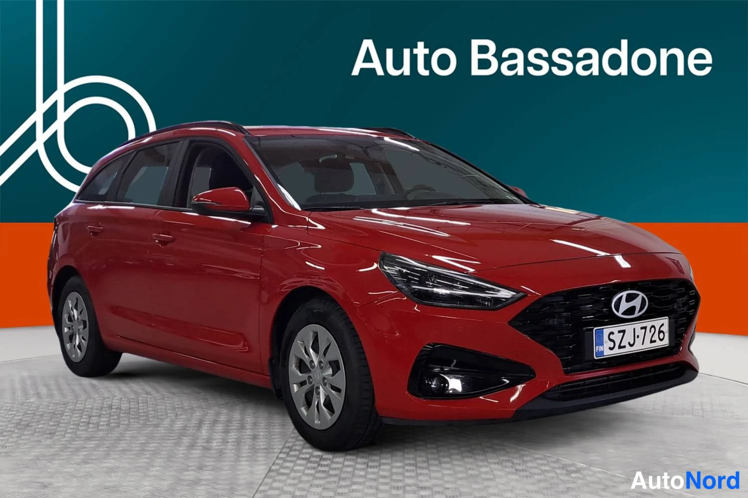 Punainen Hyundai I30 2025, etuviisto, keula oikealle, kuva 3